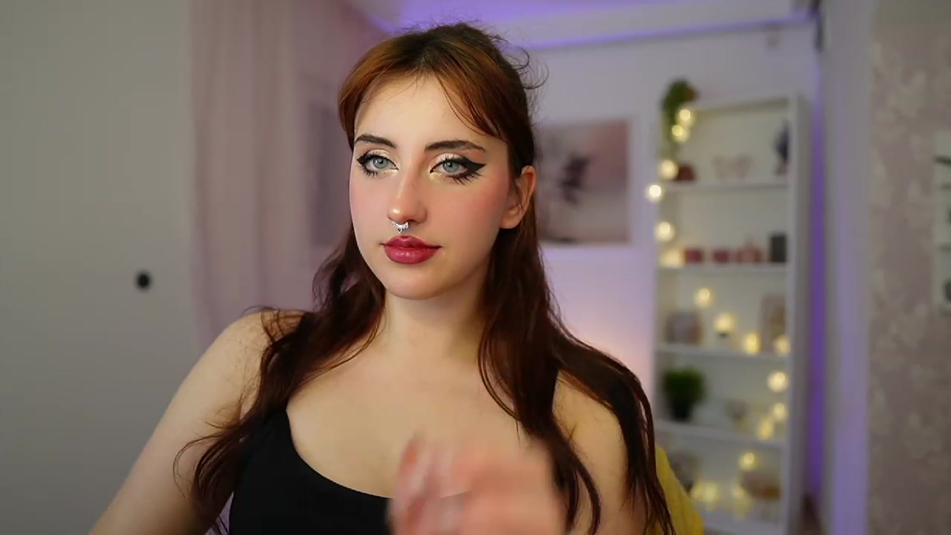Gallery image thumbnail from Cherry_Acid18's myfreecams stream on, 10/18/2023, 20:09 image 16 of 20