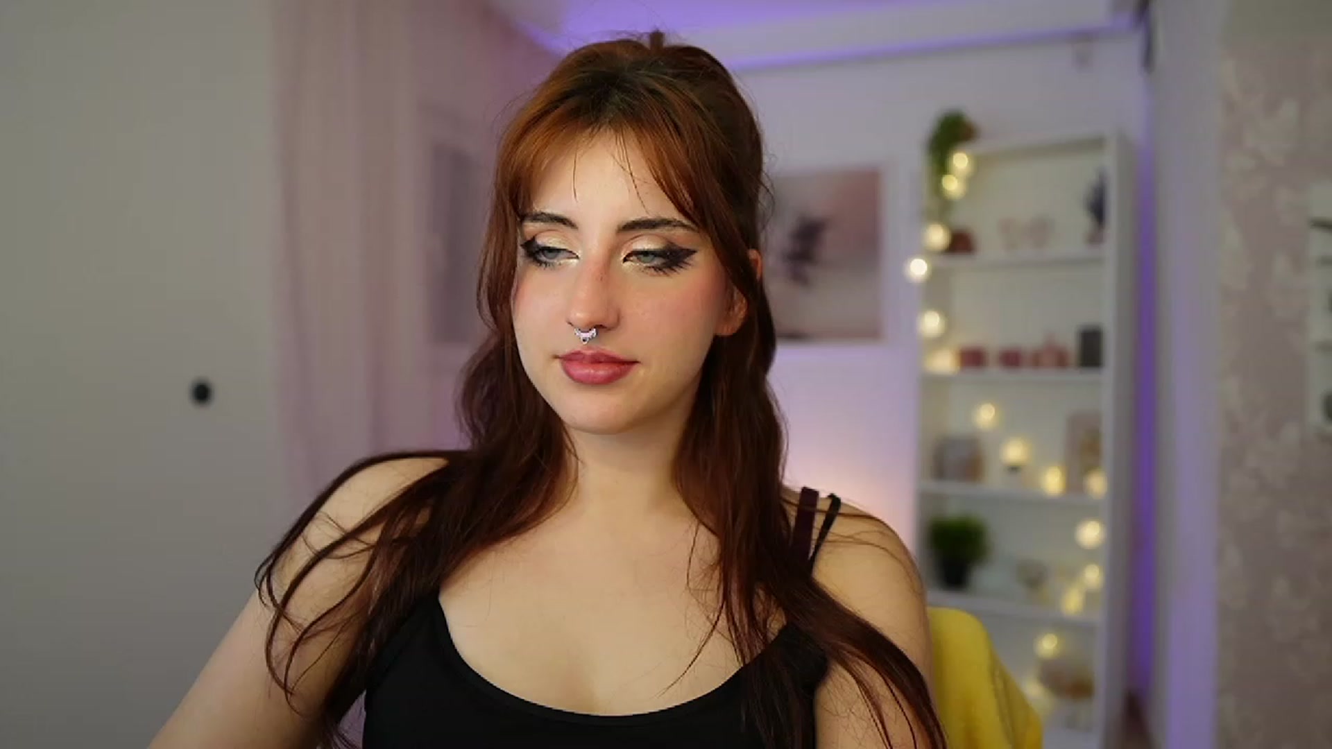 Gallery image thumbnail from Cherry_Acid18's myfreecams stream on, 10/18/2023, 23:01 image 19 of 20