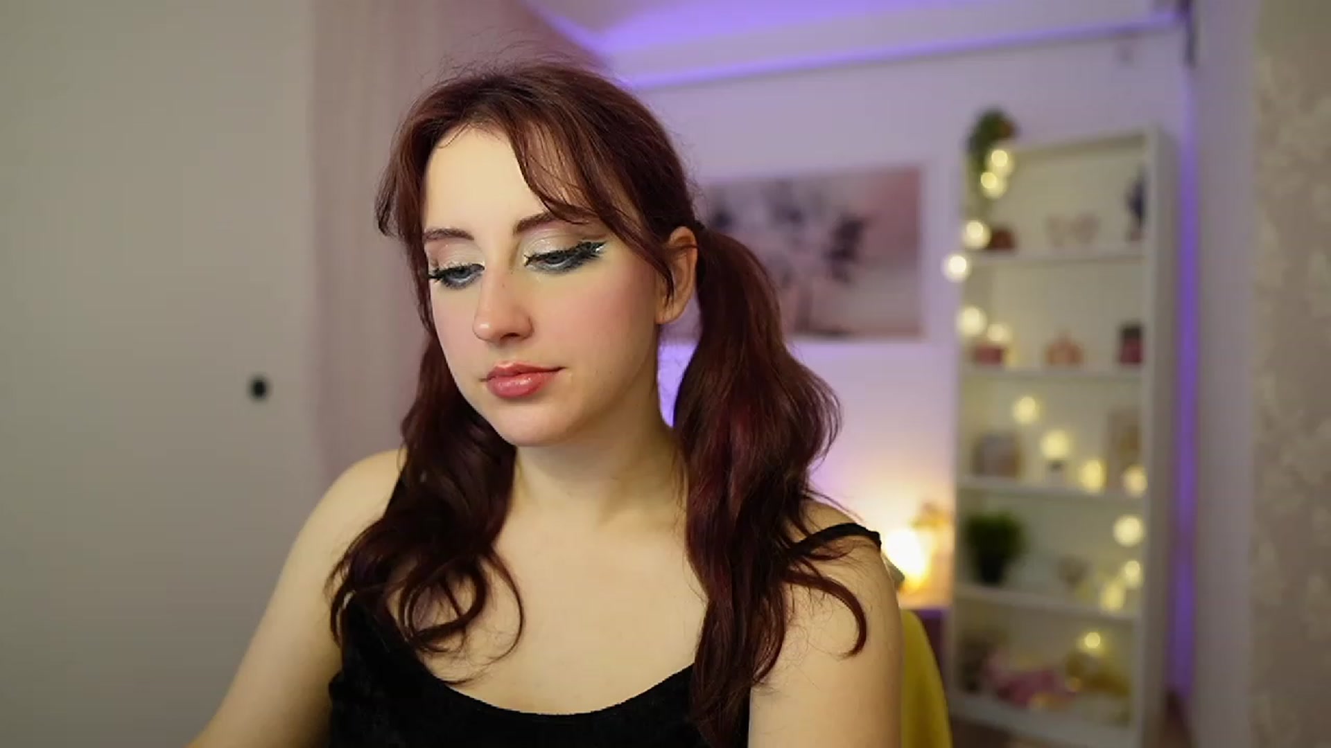 Gallery image thumbnail from Cherry_Acid18's myfreecams stream on, 11/07/2023, 20:36 image 8 of 20