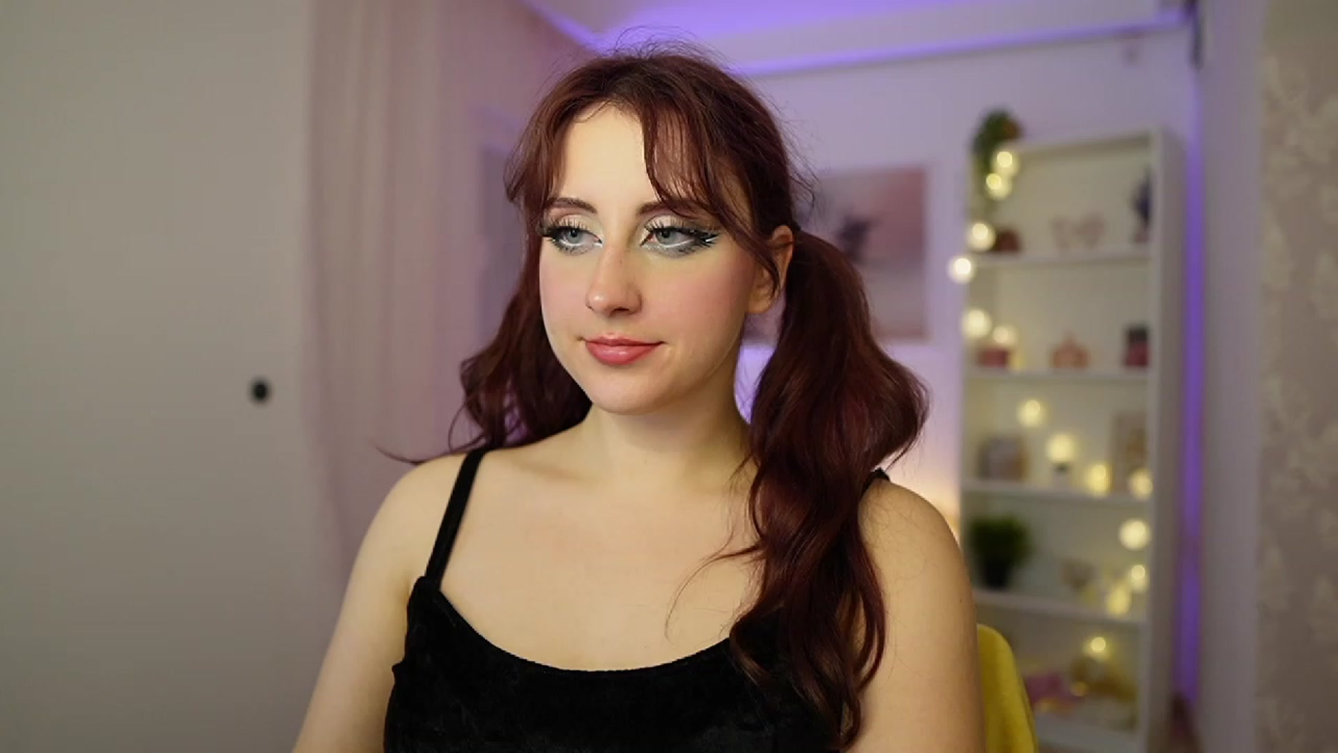 Gallery image thumbnail from Cherry_Acid18's myfreecams stream on, 11/07/2023, 20:36 image 15 of 20