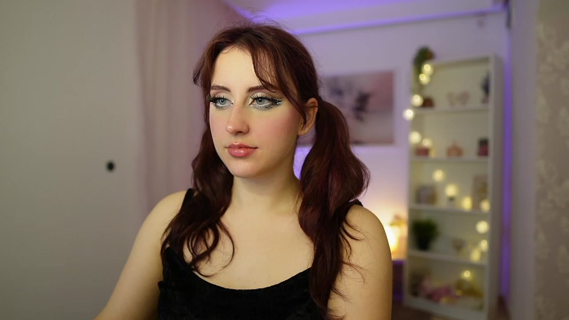 Gallery image thumbnail from Cherry_Acid18's myfreecams stream on, 11/07/2023, 20:36 image 10 of 20