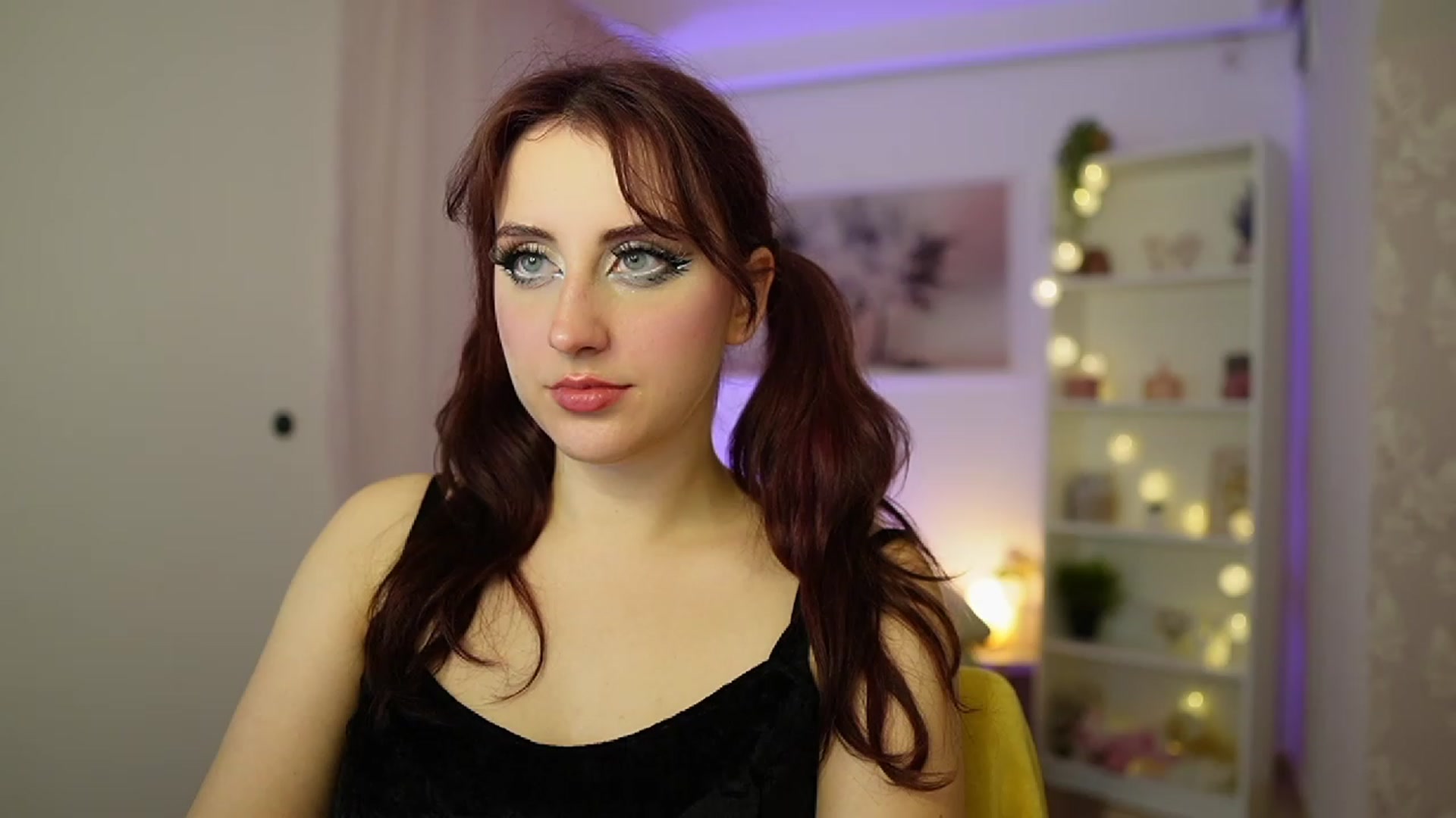 Gallery image thumbnail from Cherry_Acid18's myfreecams stream on, 11/07/2023, 20:36 image 2 of 20