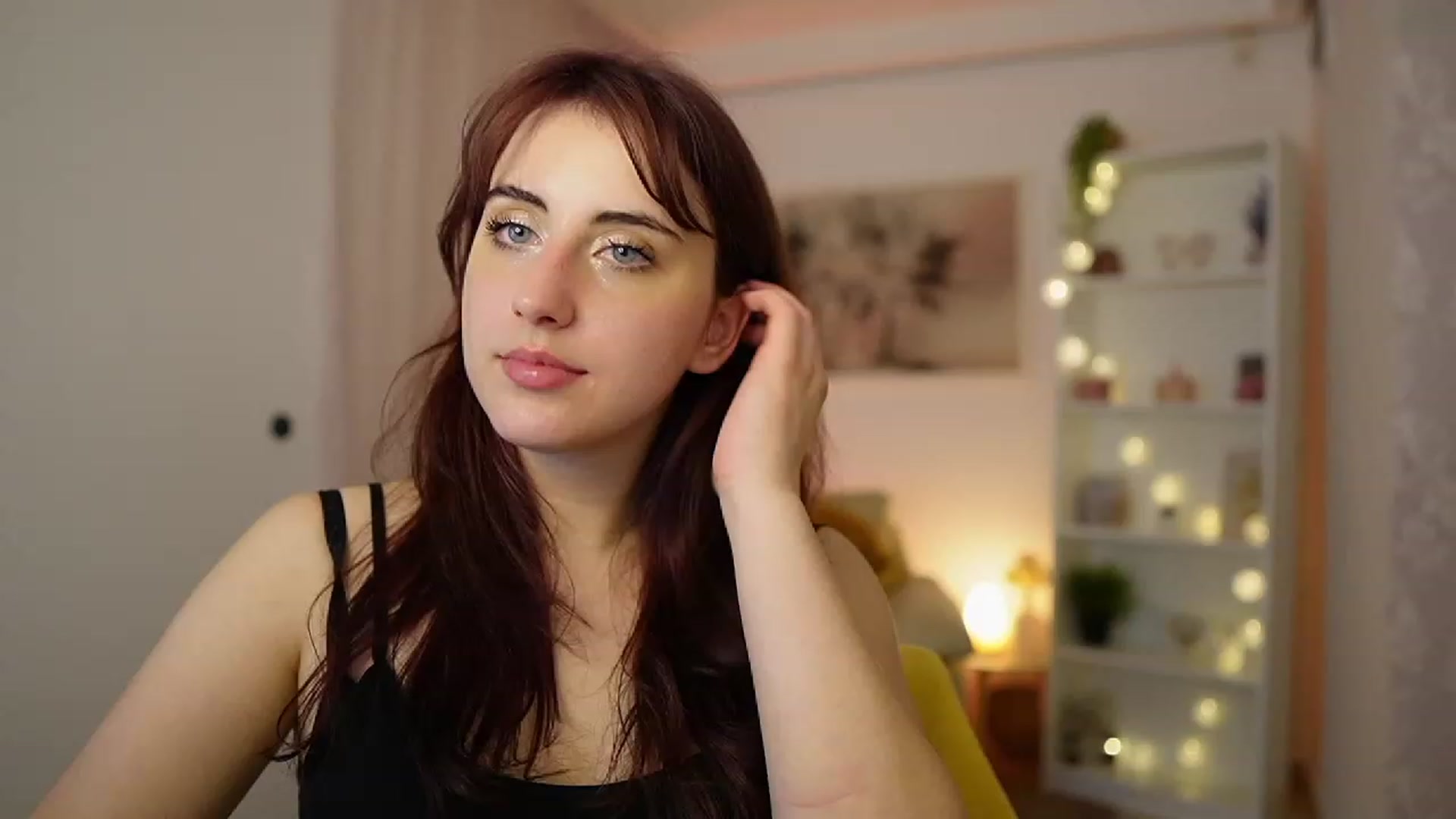 Gallery image thumbnail from Cherry_Acid18's myfreecams stream on, 11/10/2023, 24:05 image 15 of 20