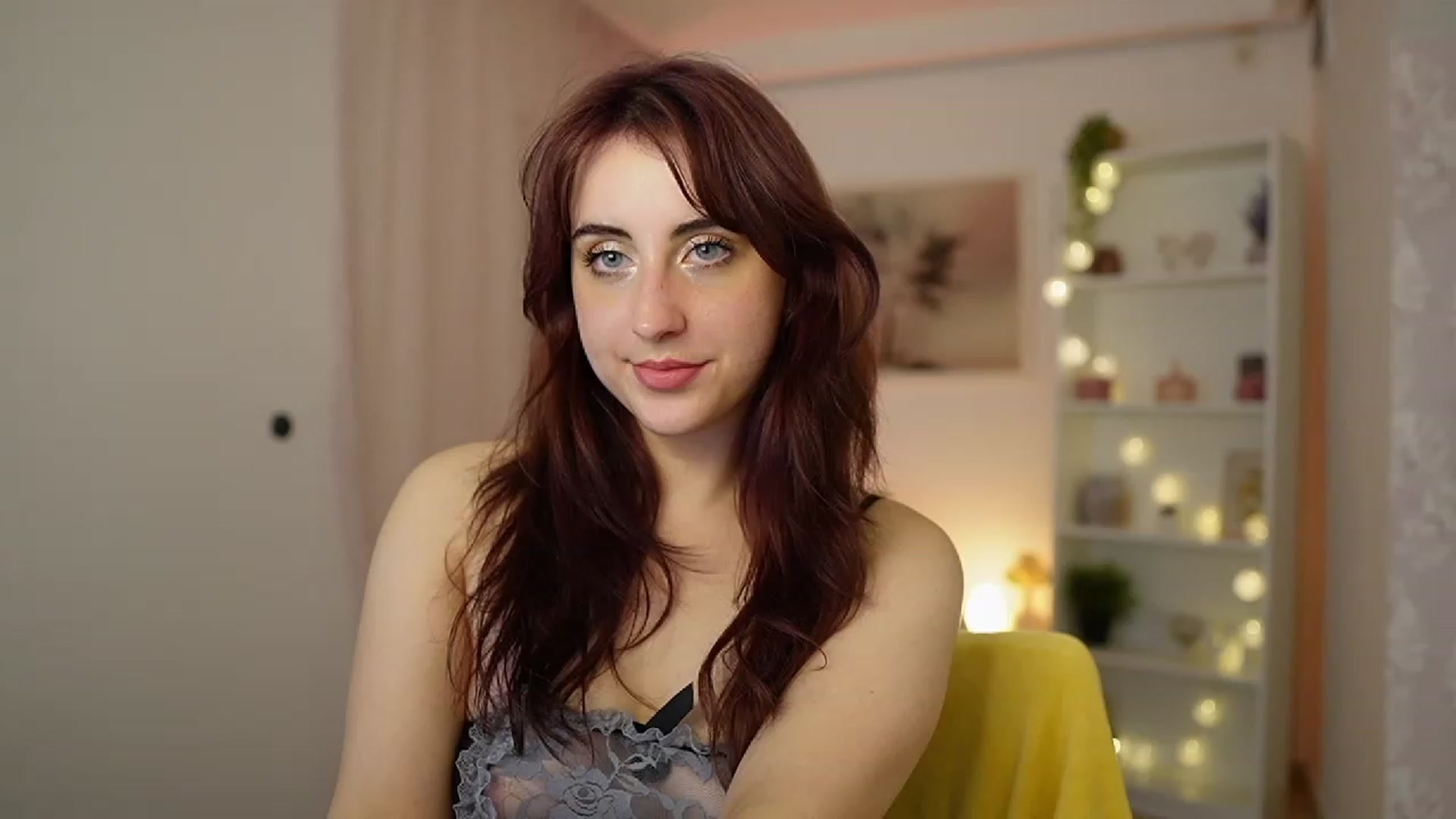 Gallery image thumbnail from Cherry_Acid18's myfreecams stream on, 11/10/2023, 24:48 image 13 of 20