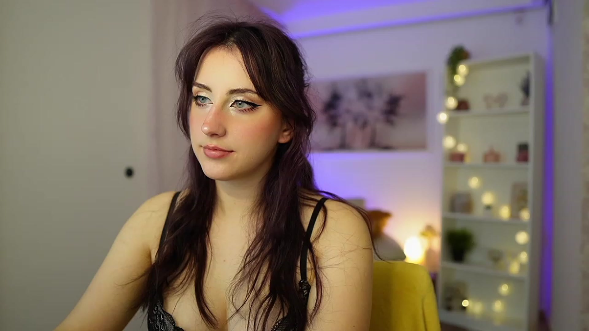 Gallery image thumbnail from Cherry_Acid18's myfreecams stream on, 11/12/2023, 21:22 image 13 of 20