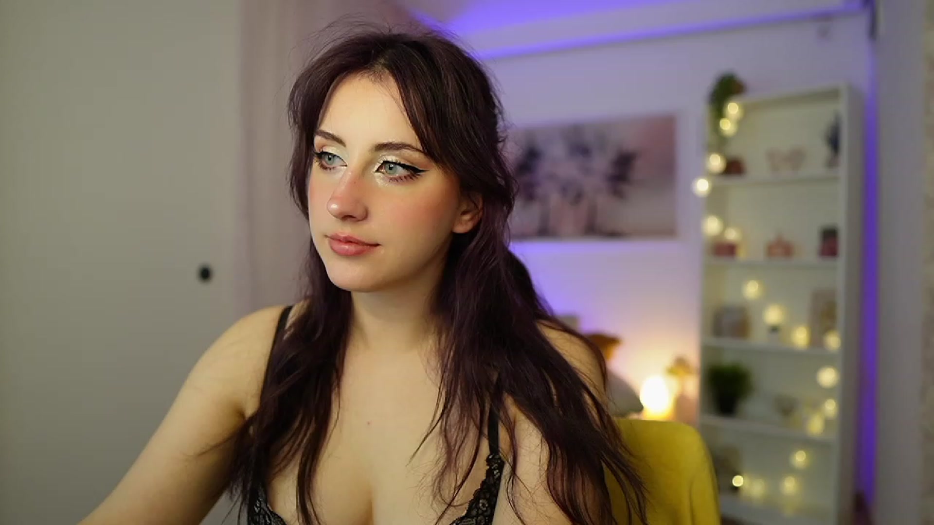 Gallery image thumbnail from Cherry_Acid18's myfreecams stream on, 11/12/2023, 21:22 image 7 of 20