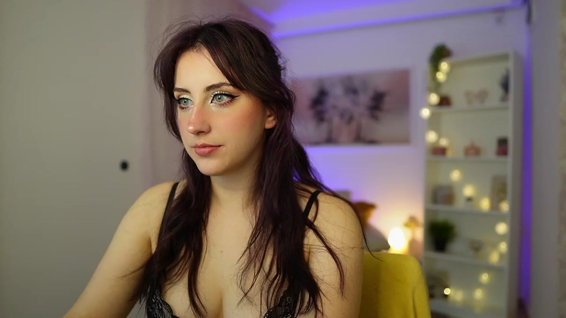 Gallery image thumbnail from Cherry_Acid18's myfreecams stream on, 11/12/2023, 21:22 image 9 of 20