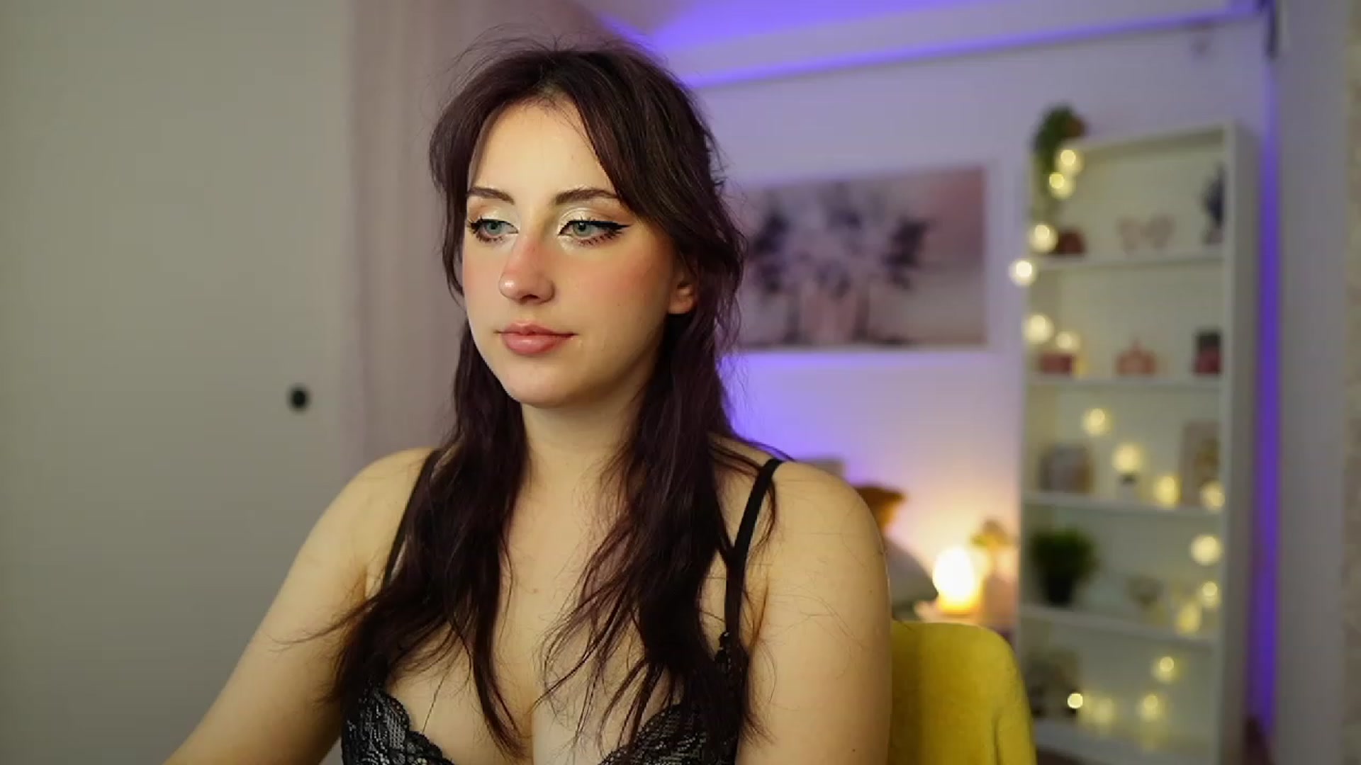 Gallery image thumbnail from Cherry_Acid18's myfreecams stream on, 11/12/2023, 21:22 image 15 of 20