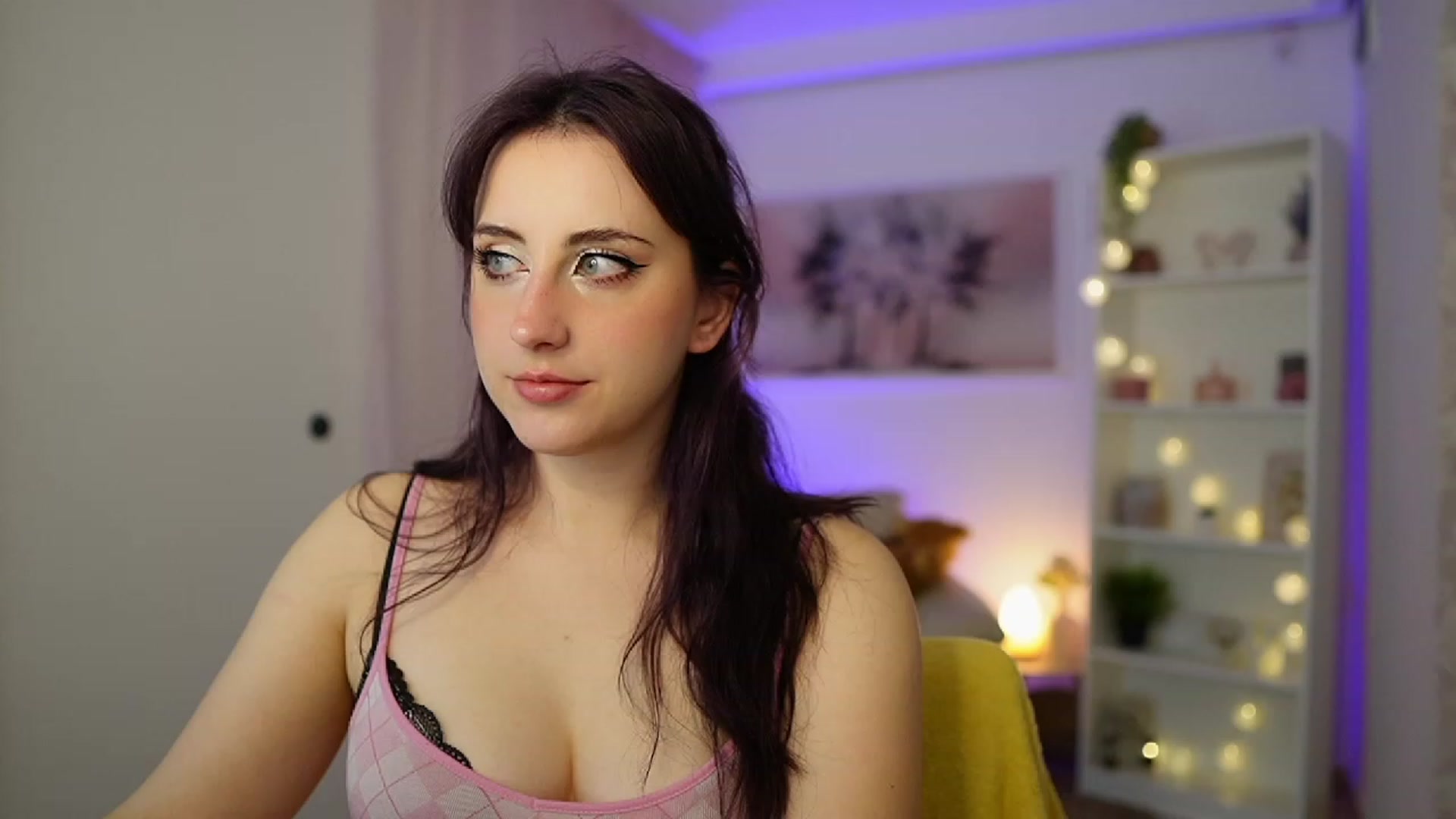 Gallery image thumbnail from Cherry_Acid18's myfreecams stream on, 11/12/2023, 22:21 image 11 of 20