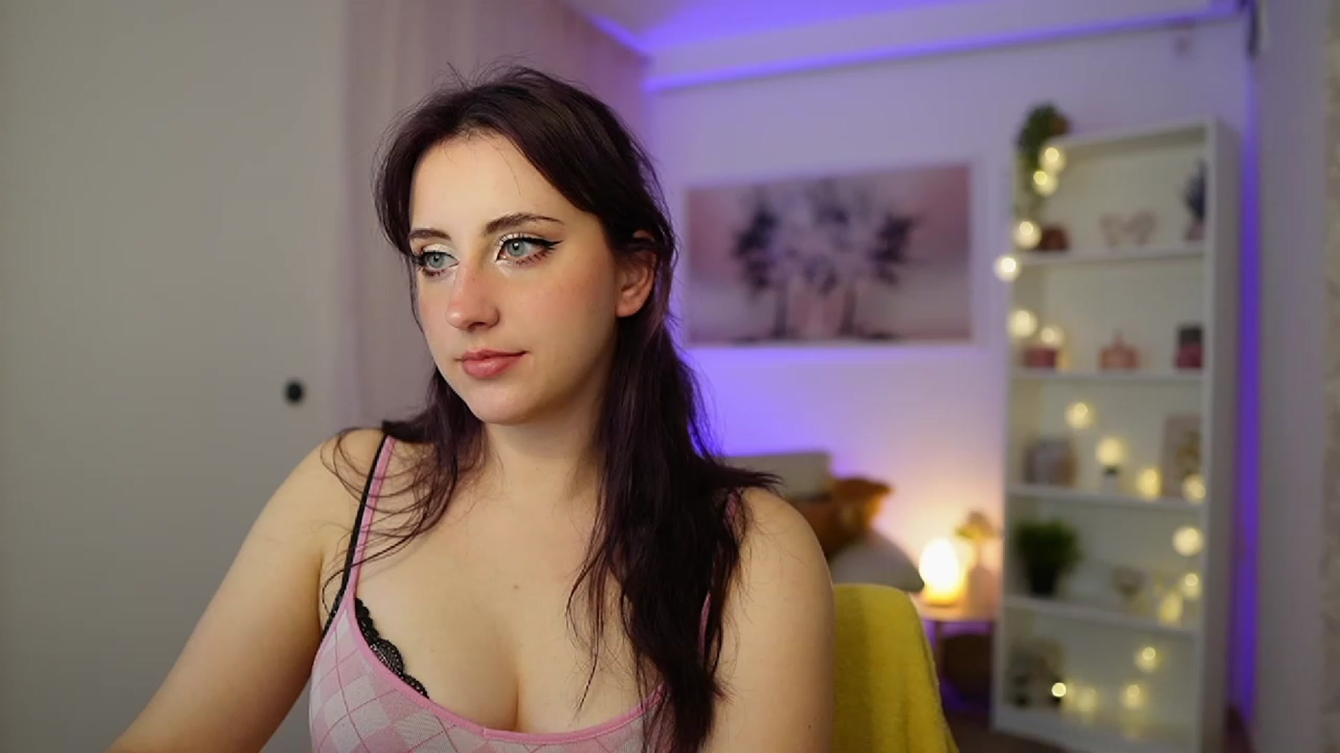 Gallery image thumbnail from Cherry_Acid18's myfreecams stream on, 11/12/2023, 22:21 image 20 of 20
