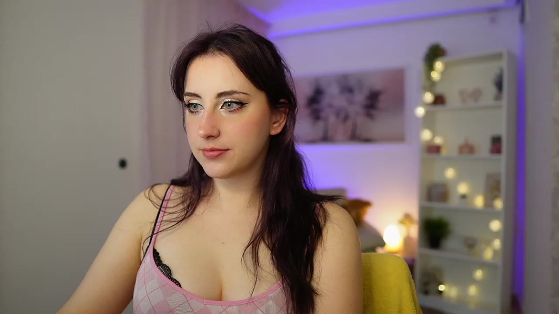 Gallery image thumbnail from Cherry_Acid18's myfreecams stream on, 11/12/2023, 22:21 image 10 of 20