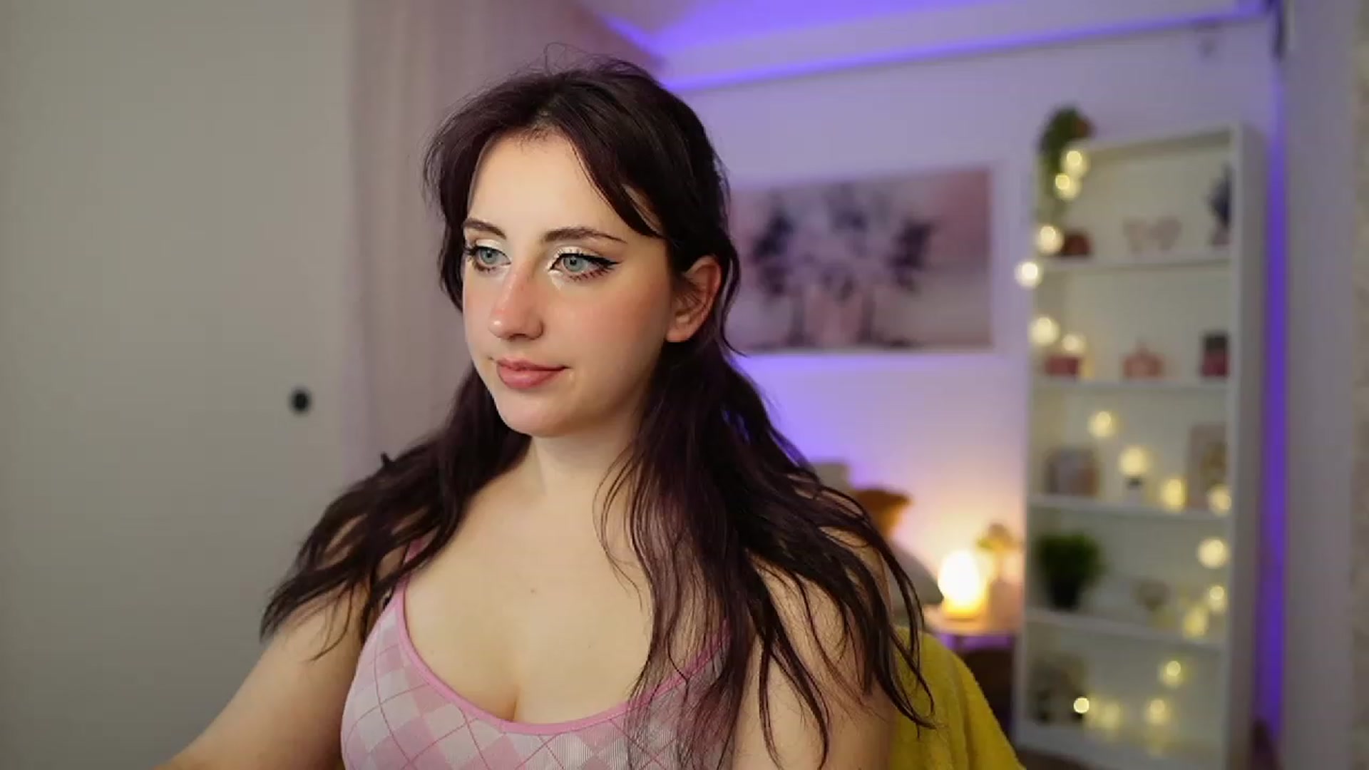 Gallery image thumbnail from Cherry_Acid18's myfreecams stream on, 11/12/2023, 23:10 image 4 of 20