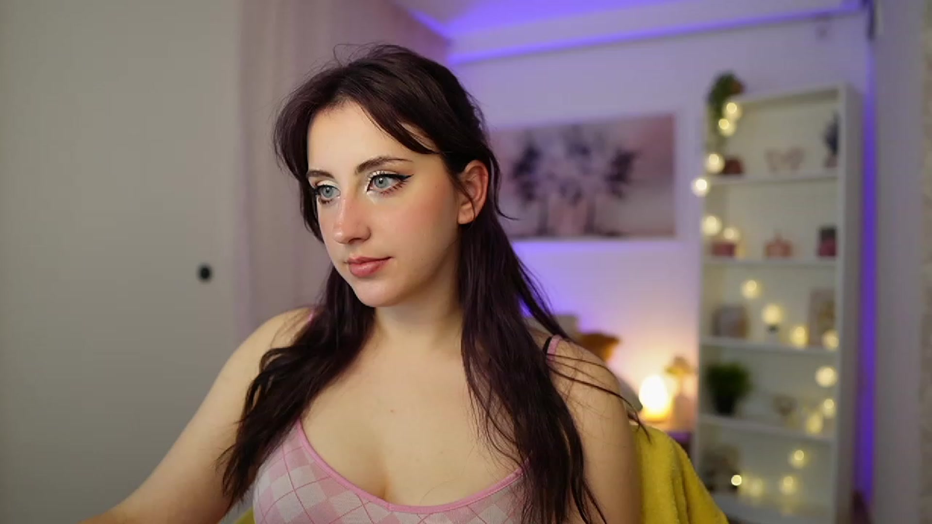 Gallery image thumbnail from Cherry_Acid18's myfreecams stream on, 11/12/2023, 23:10 image 11 of 20