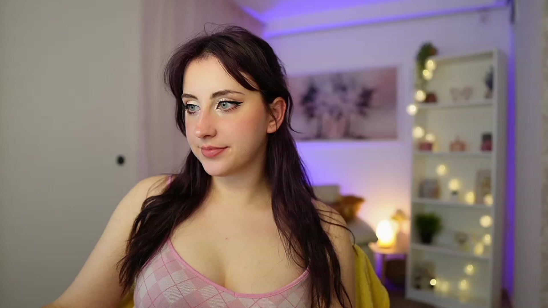 Gallery image thumbnail from Cherry_Acid18's myfreecams stream on, 11/12/2023, 23:10 image 9 of 20
