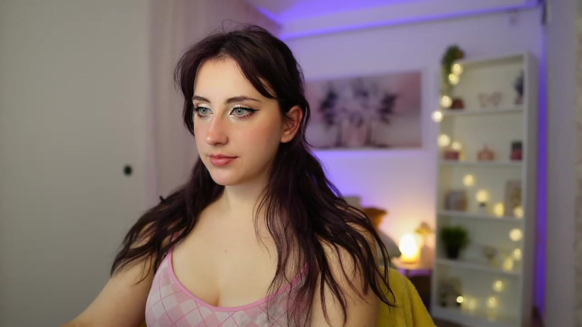 Gallery image thumbnail from Cherry_Acid18's myfreecams stream on, 11/12/2023, 23:10 image 5 of 20