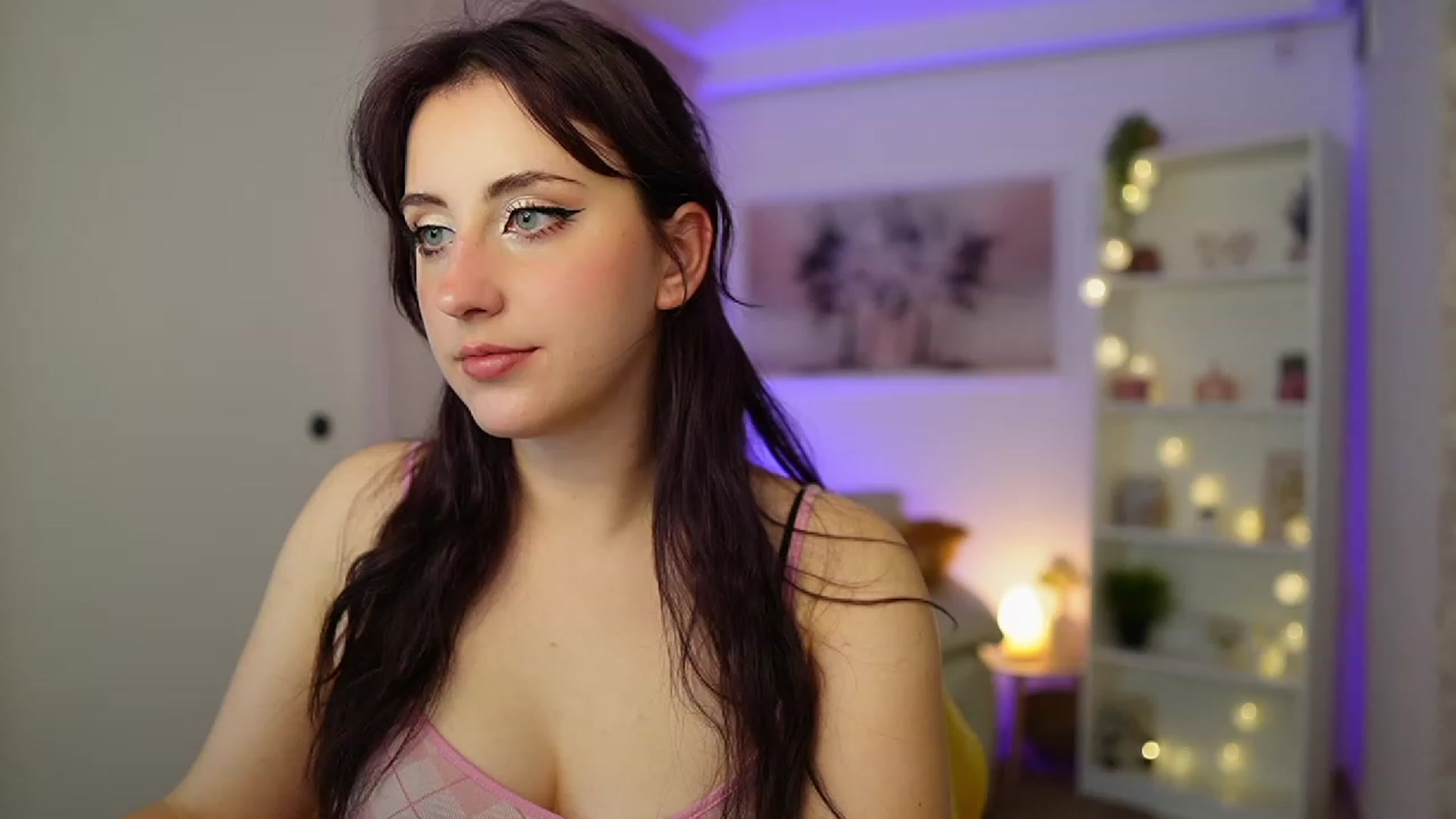 Gallery image thumbnail from Cherry_Acid18's myfreecams stream on, 11/12/2023, 23:10 image 13 of 20