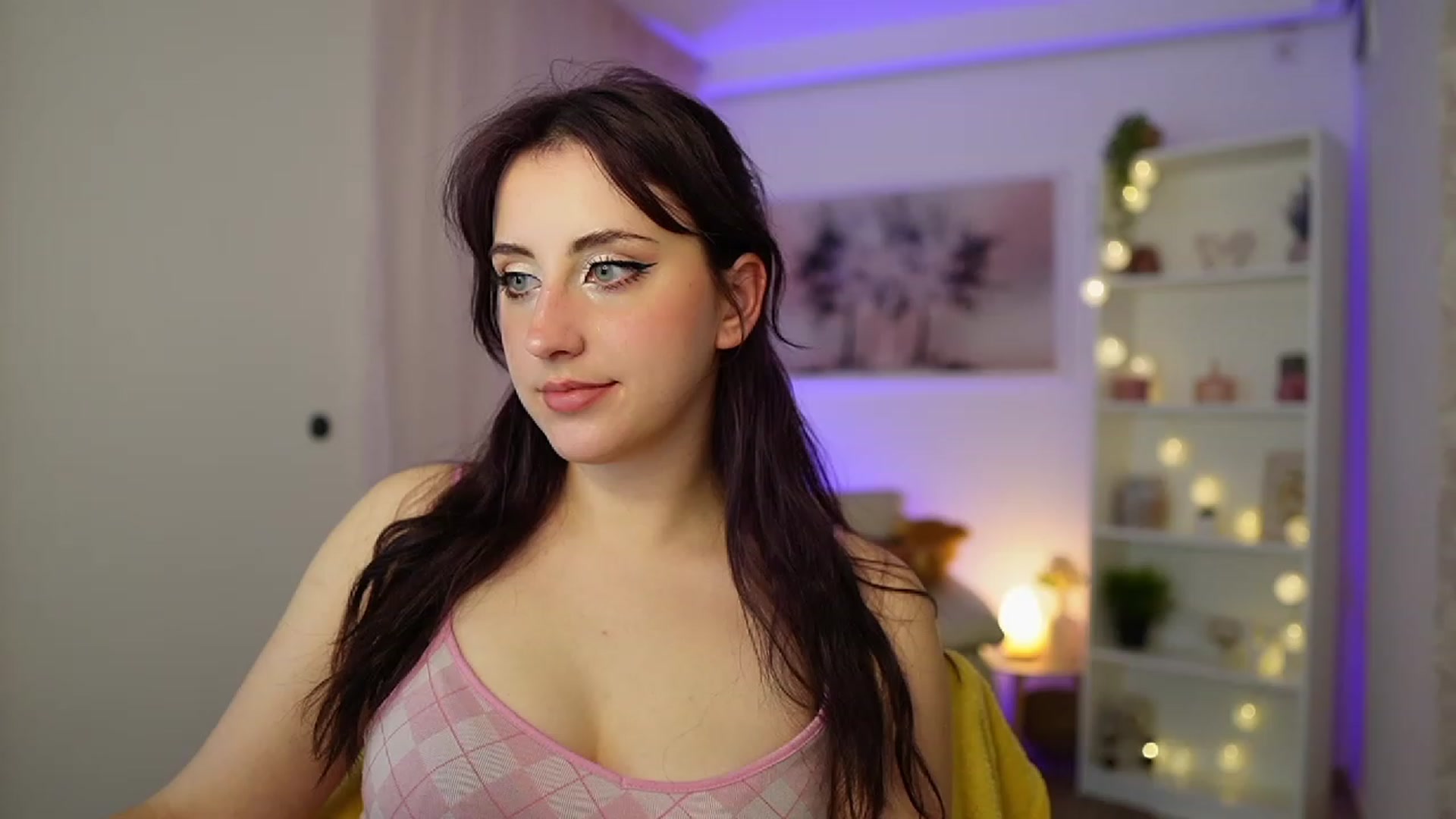 Gallery image thumbnail from Cherry_Acid18's myfreecams stream on, 11/12/2023, 23:10 image 8 of 20