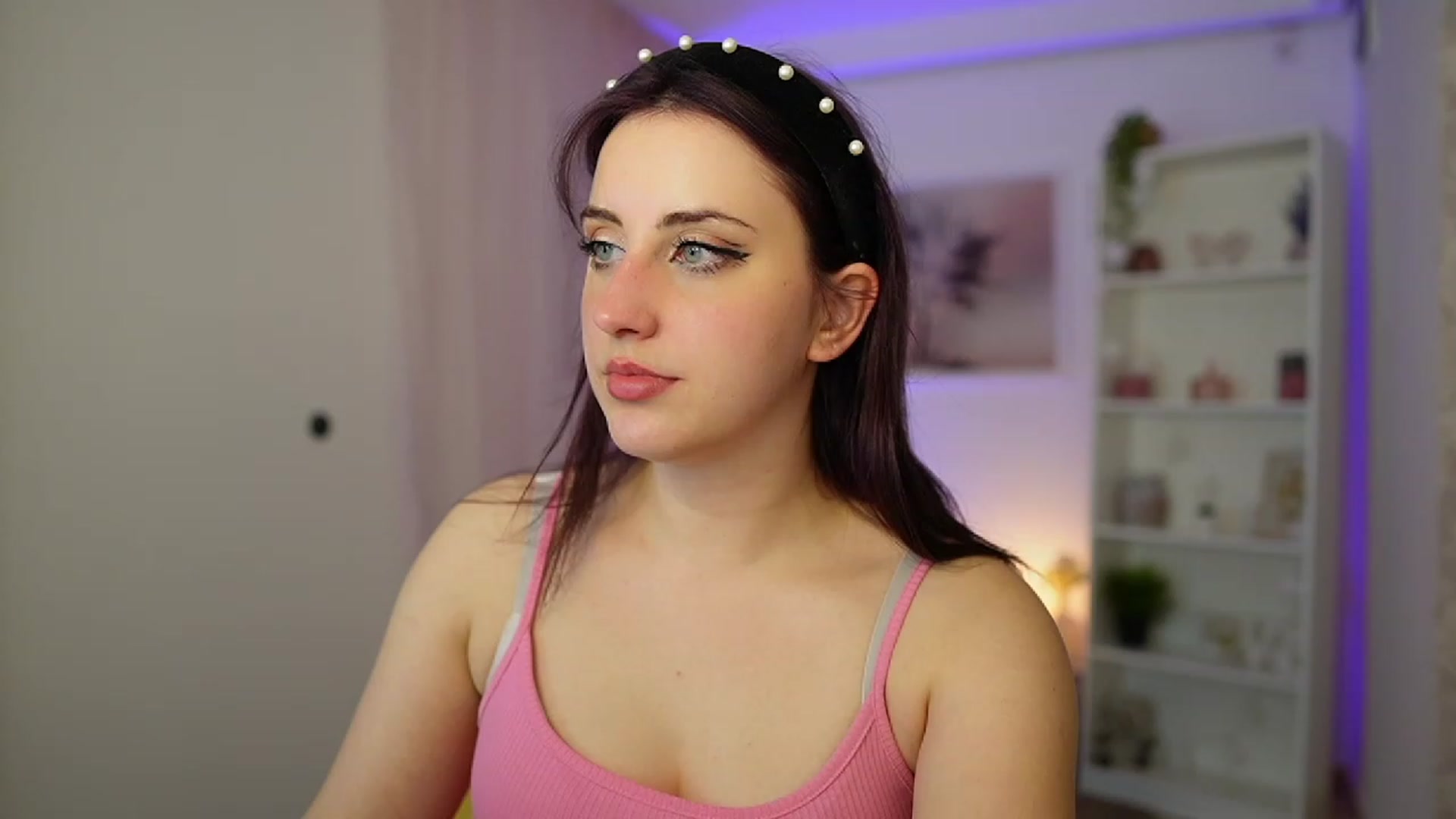 Gallery image thumbnail from Cherry_Acid18's myfreecams stream on, 11/13/2023, 22:27 image 17 of 20