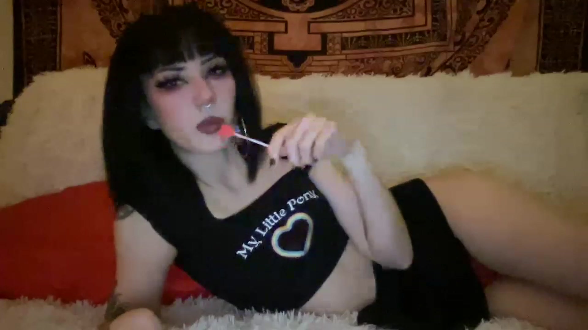 Gallery image thumbnail from Cherry_Bomb0's myfreecams stream on, 02/14/2023, 06:42 image 6 of 20