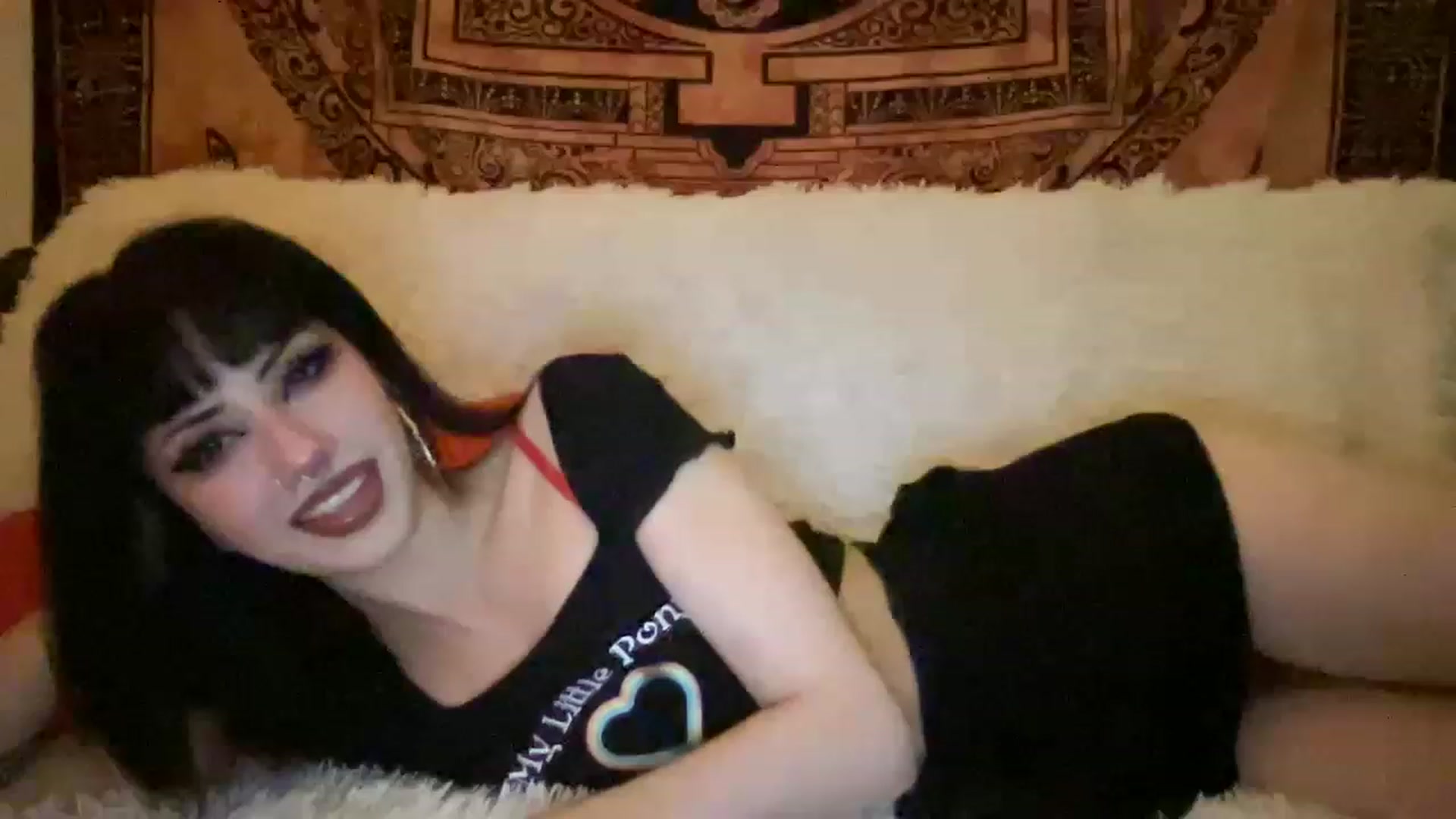 Gallery image thumbnail from Cherry_Bomb0's myfreecams stream on, 02/14/2023, 06:42 image 19 of 20