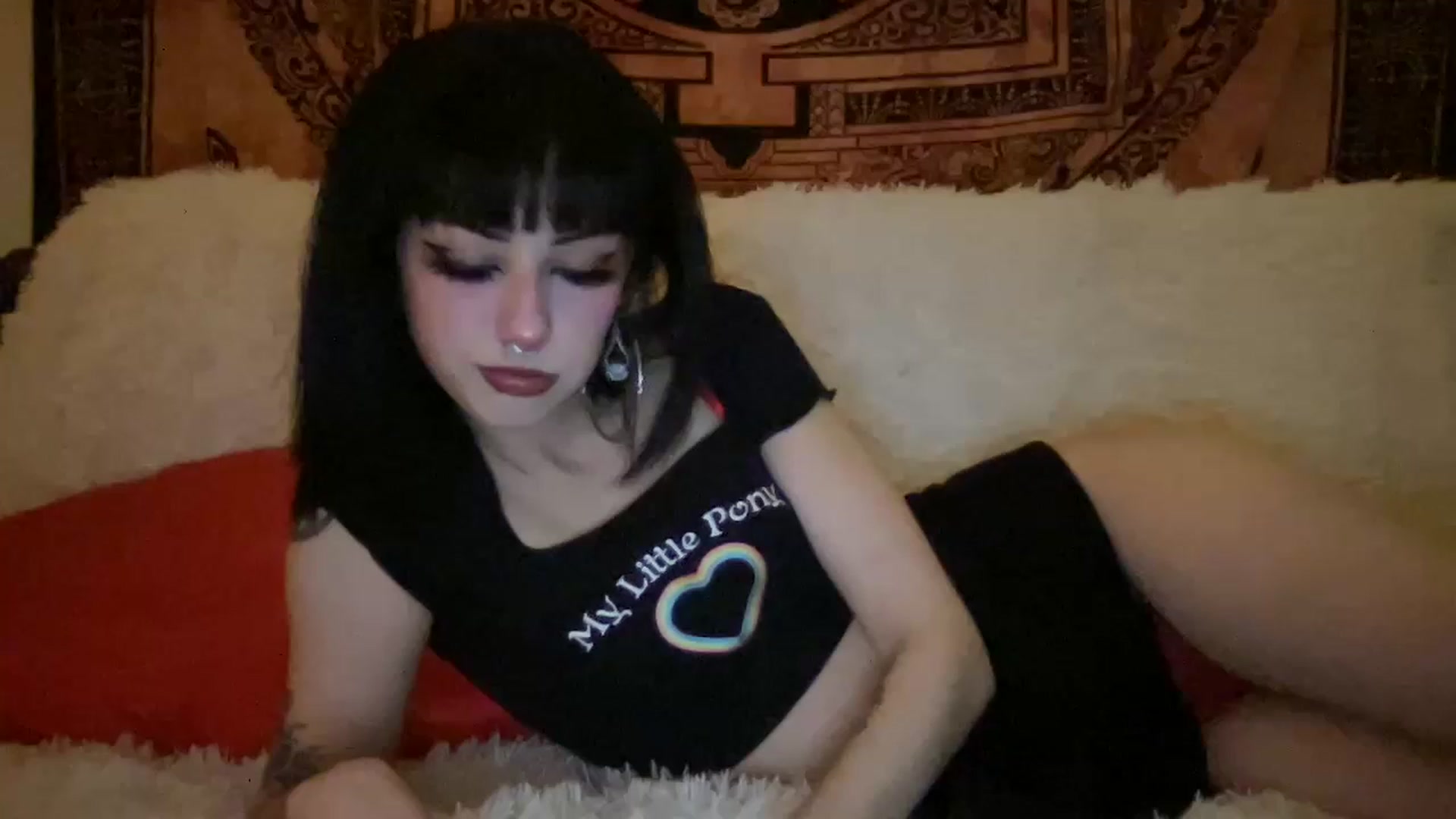 Gallery image thumbnail from Cherry_Bomb0's myfreecams stream on, 02/14/2023, 06:42 image 10 of 20