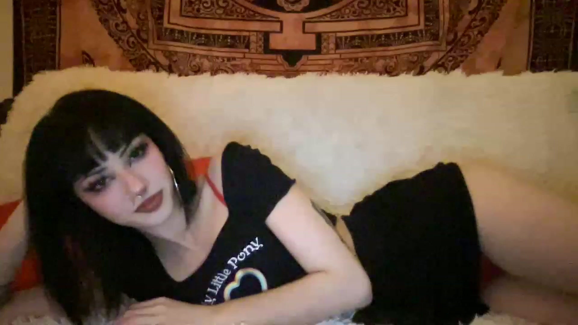 Gallery image thumbnail from Cherry_Bomb0's myfreecams stream on, 02/14/2023, 06:42 image 12 of 20