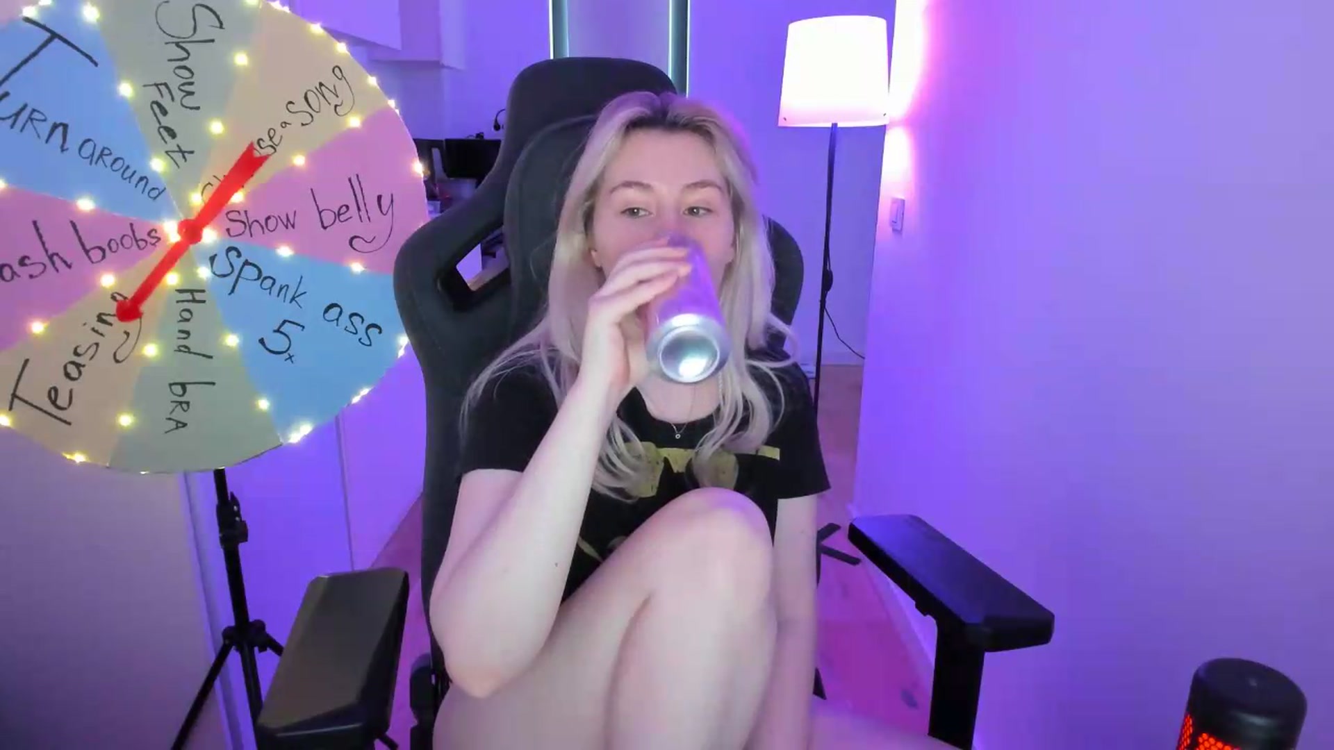 Gallery image thumbnail from Cherry_Iwe's myfreecams stream on, 06/27/2026, 09:11 image 14 of 20