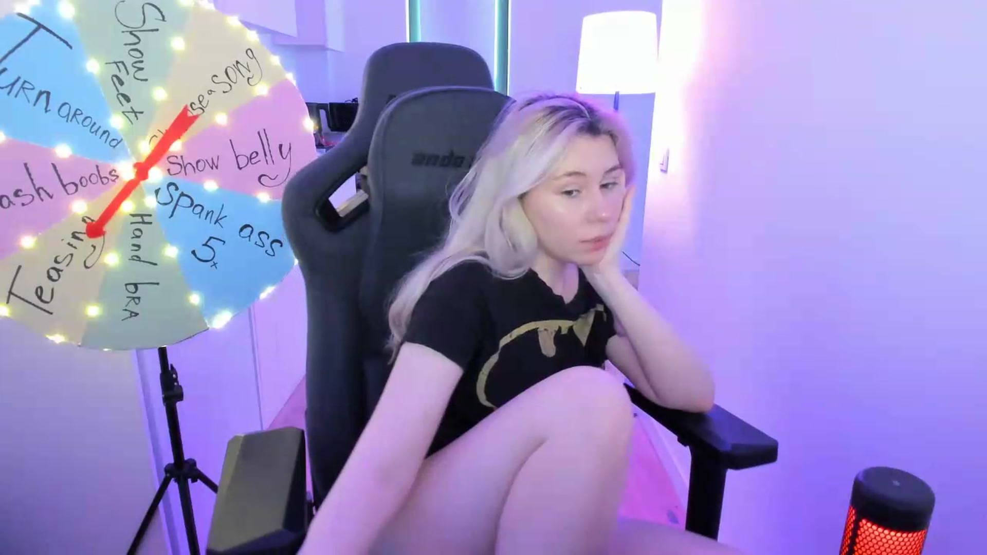 Gallery image thumbnail from Cherry_Iwe's myfreecams stream on, 06/27/2026, 09:11 image 5 of 20