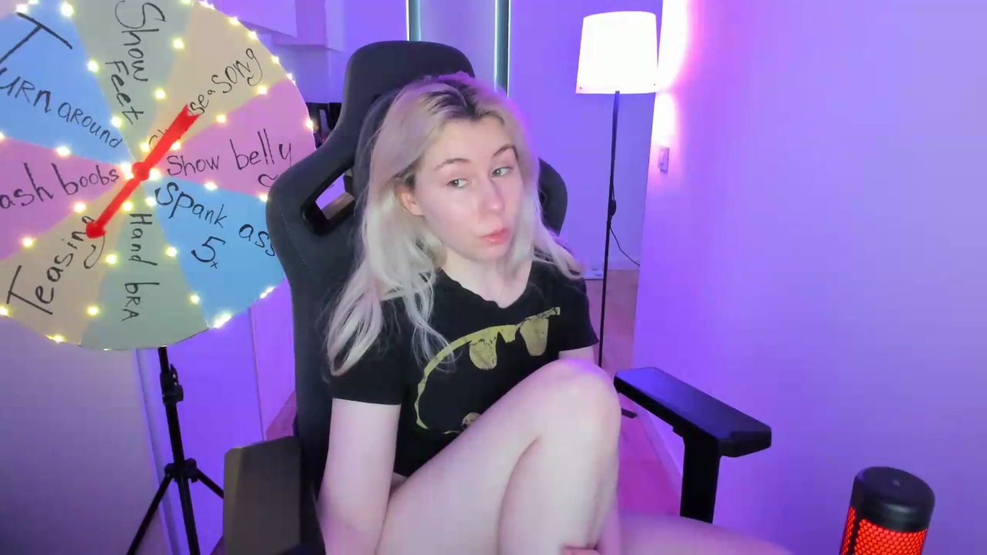 Gallery image thumbnail from Cherry_Iwe's myfreecams stream on, 06/27/2026, 09:11 image 7 of 20