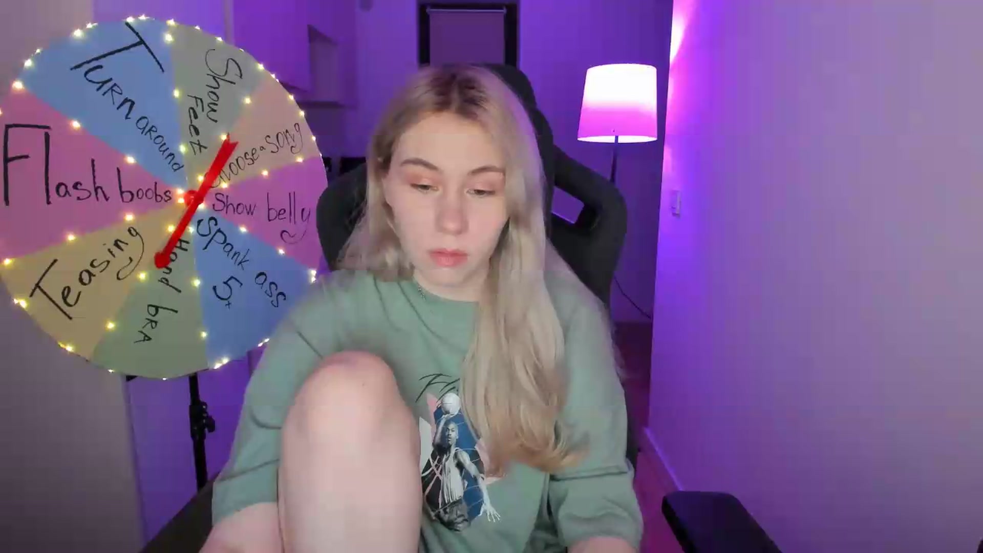 Gallery image thumbnail from Cherry_Iwe's myfreecams stream on, 07/19/2026, 18:48 image 6 of 20