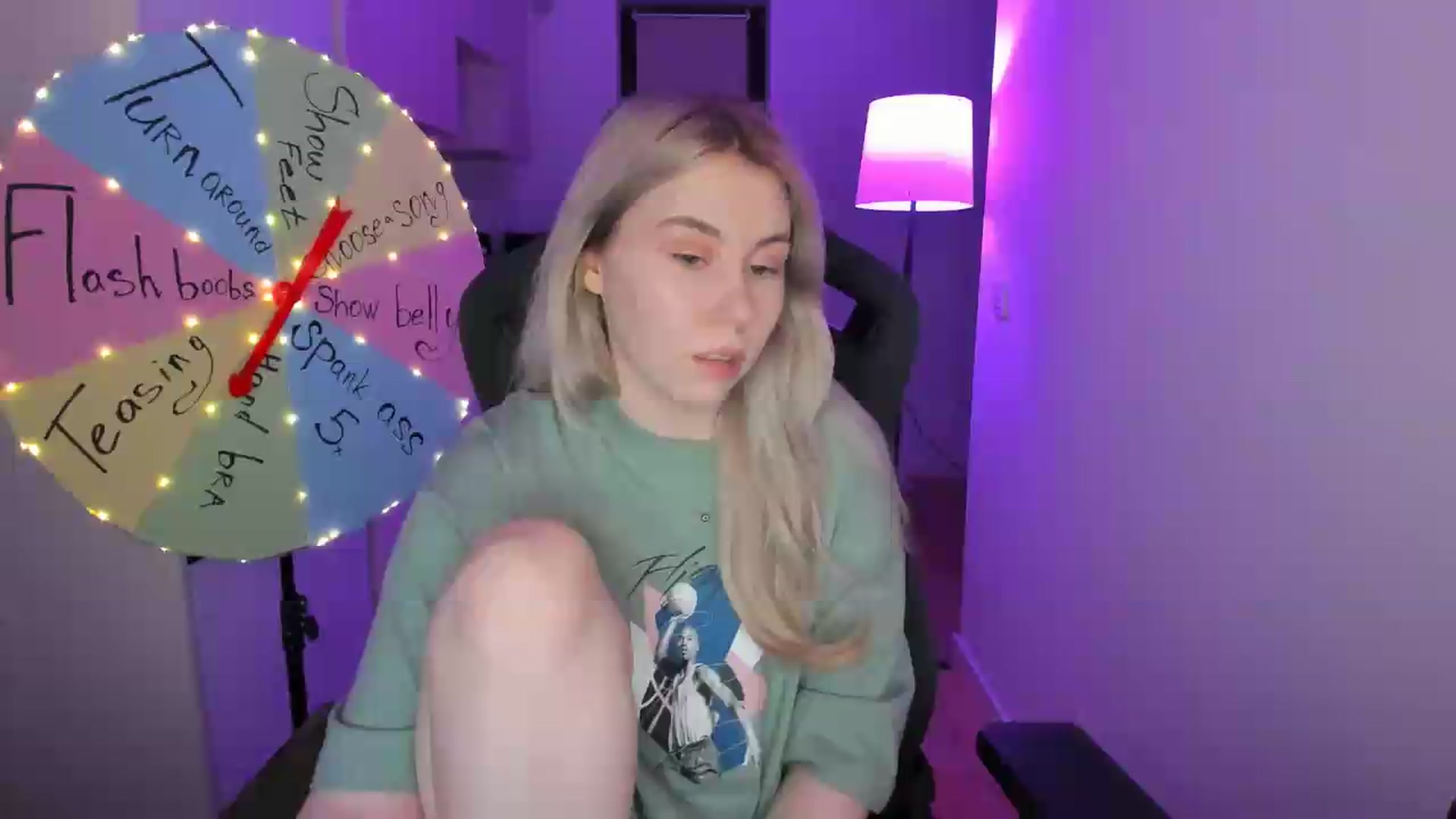 Gallery image thumbnail from Cherry_Iwe's myfreecams stream on, 07/19/2026, 18:48 image 5 of 20