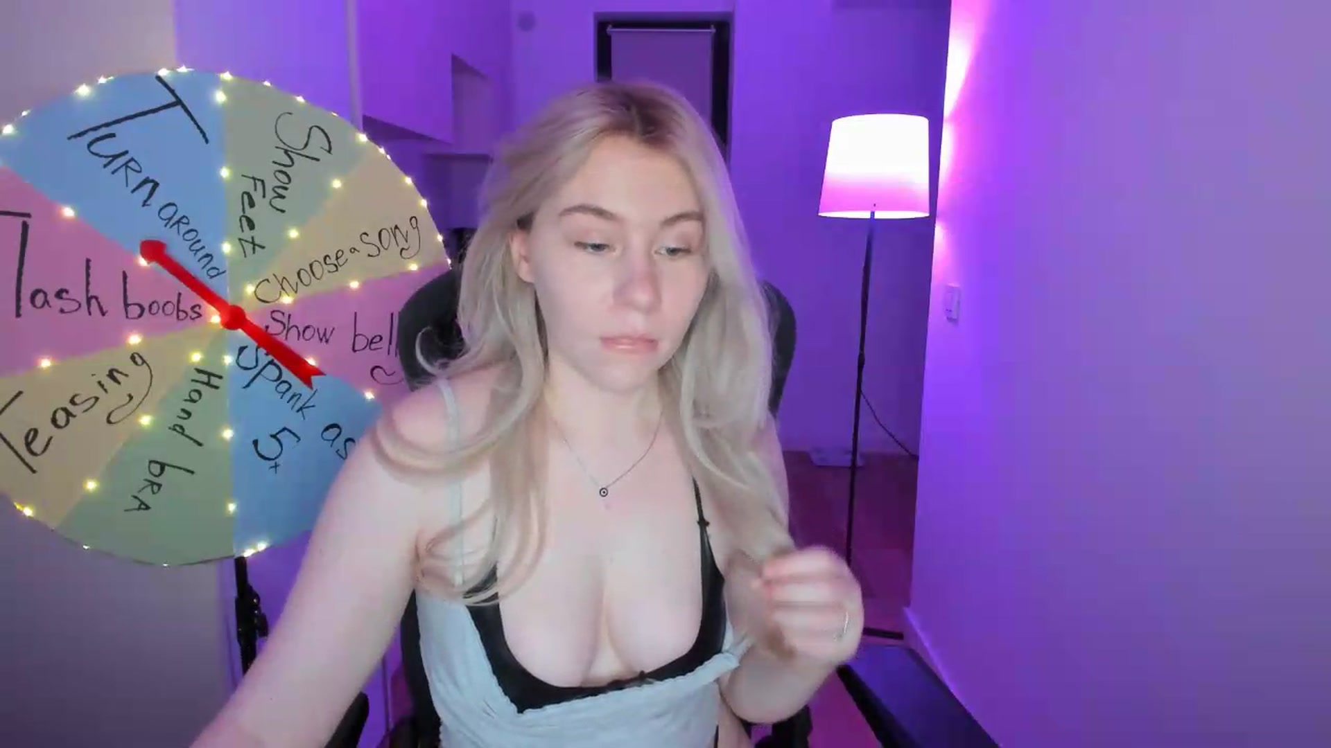 Gallery image thumbnail from Cherry_Iwe's myfreecams stream on, 07/21/2026, 19:14 image 9 of 20