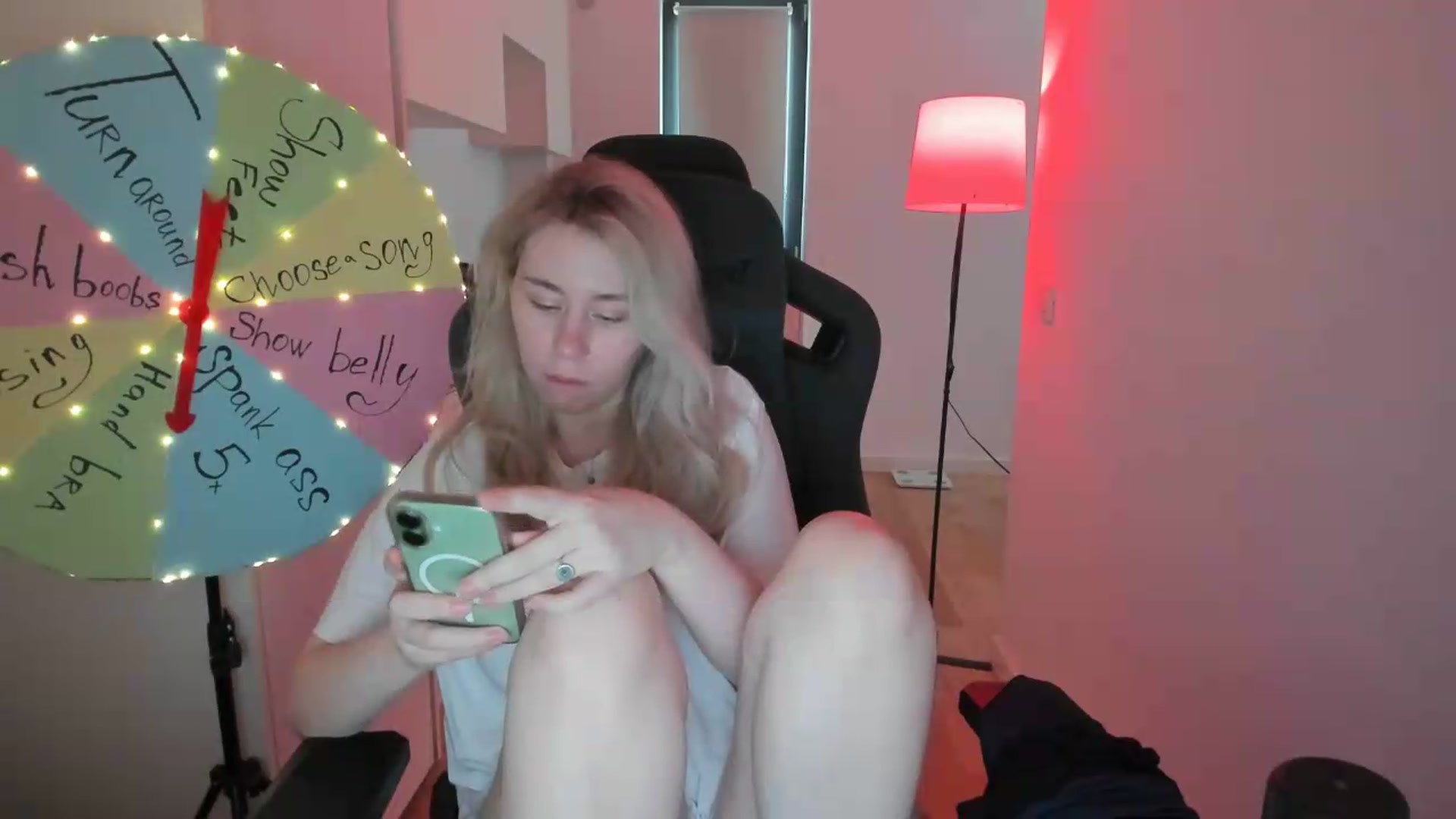 Gallery image thumbnail from Cherry_Iwe's myfreecams stream on, 07/24/2026, 08:38 image 3 of 20