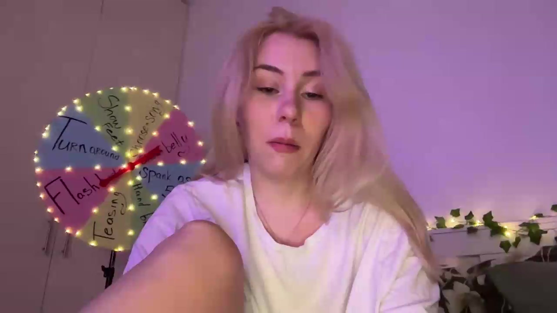 Gallery image thumbnail from Cherry_Iwe's myfreecams stream on, 08/22/2026, 19:13 image 19 of 20