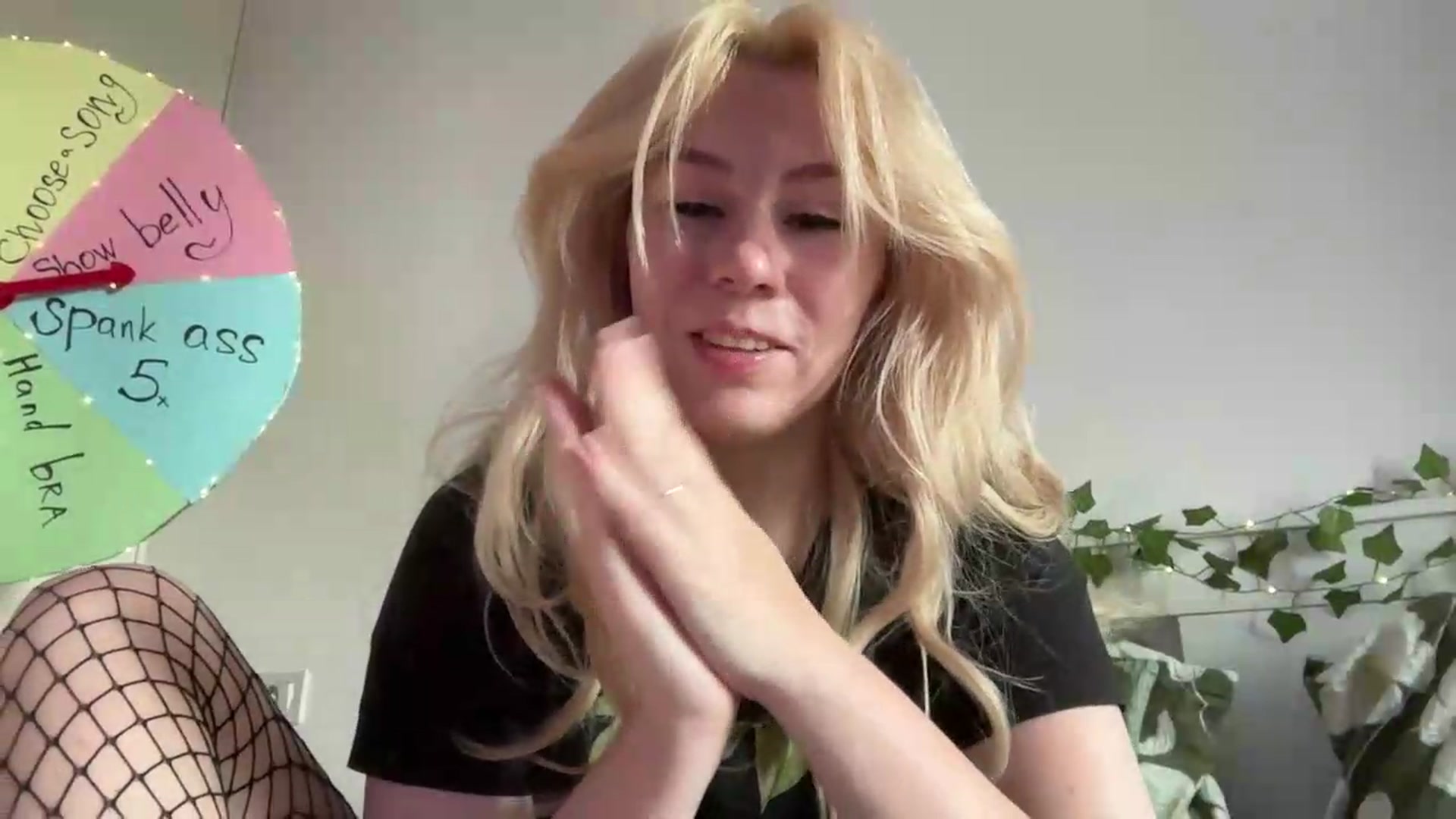 Gallery image thumbnail from Cherry_Iwe's myfreecams stream on, 08/30/2026, 15:47 image 13 of 20