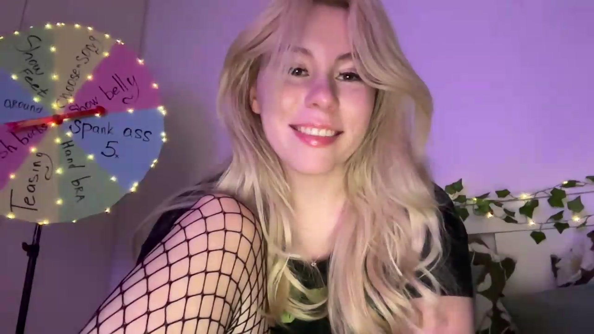 Gallery image thumbnail from Cherry_Iwe's myfreecams stream on, 08/30/2026, 19:40 image 2 of 20