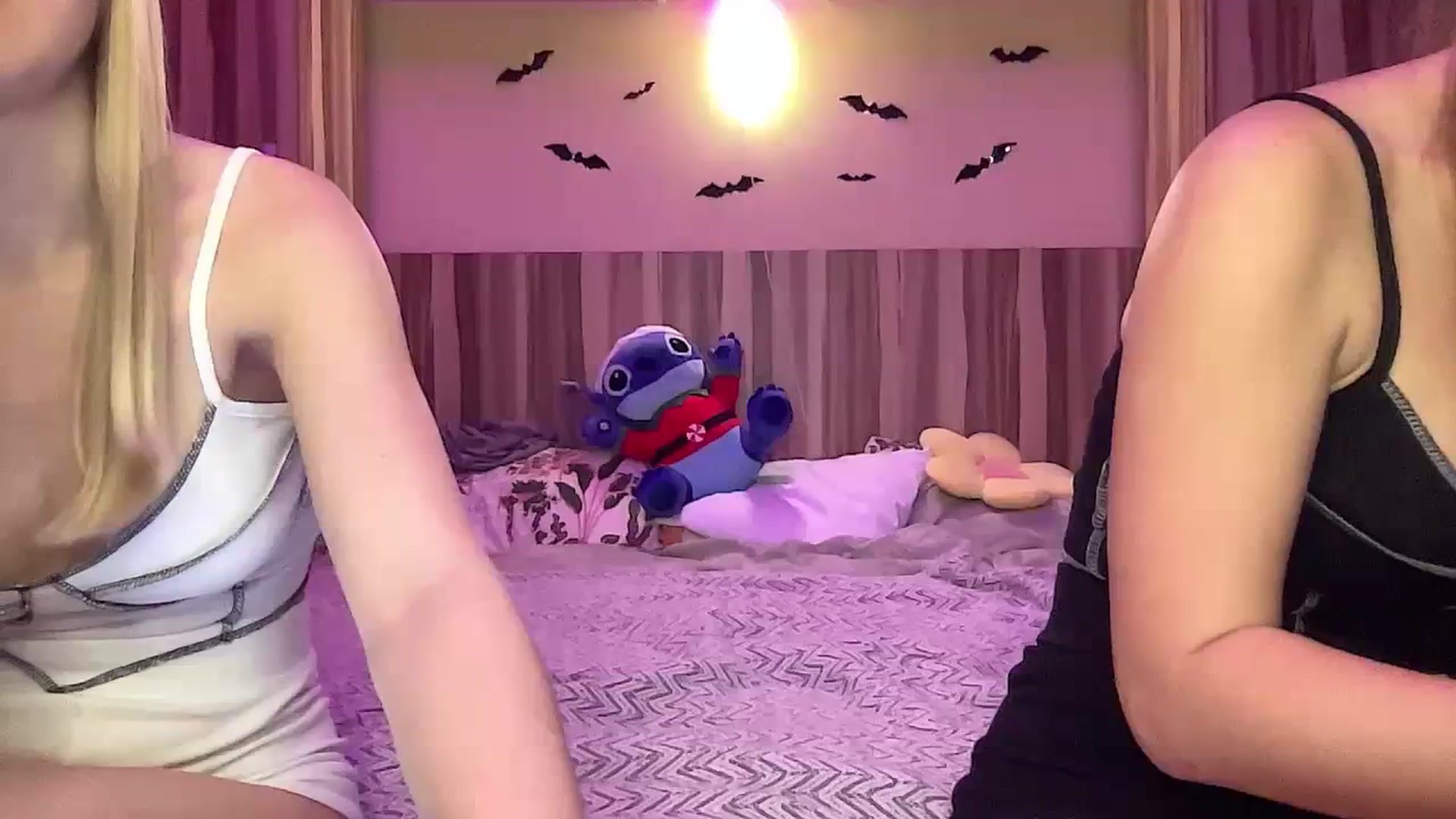 Gallery image thumbnail from Cherry_Miss's myfreecams stream on, 11/30/2023, 19:04 image 13 of 20