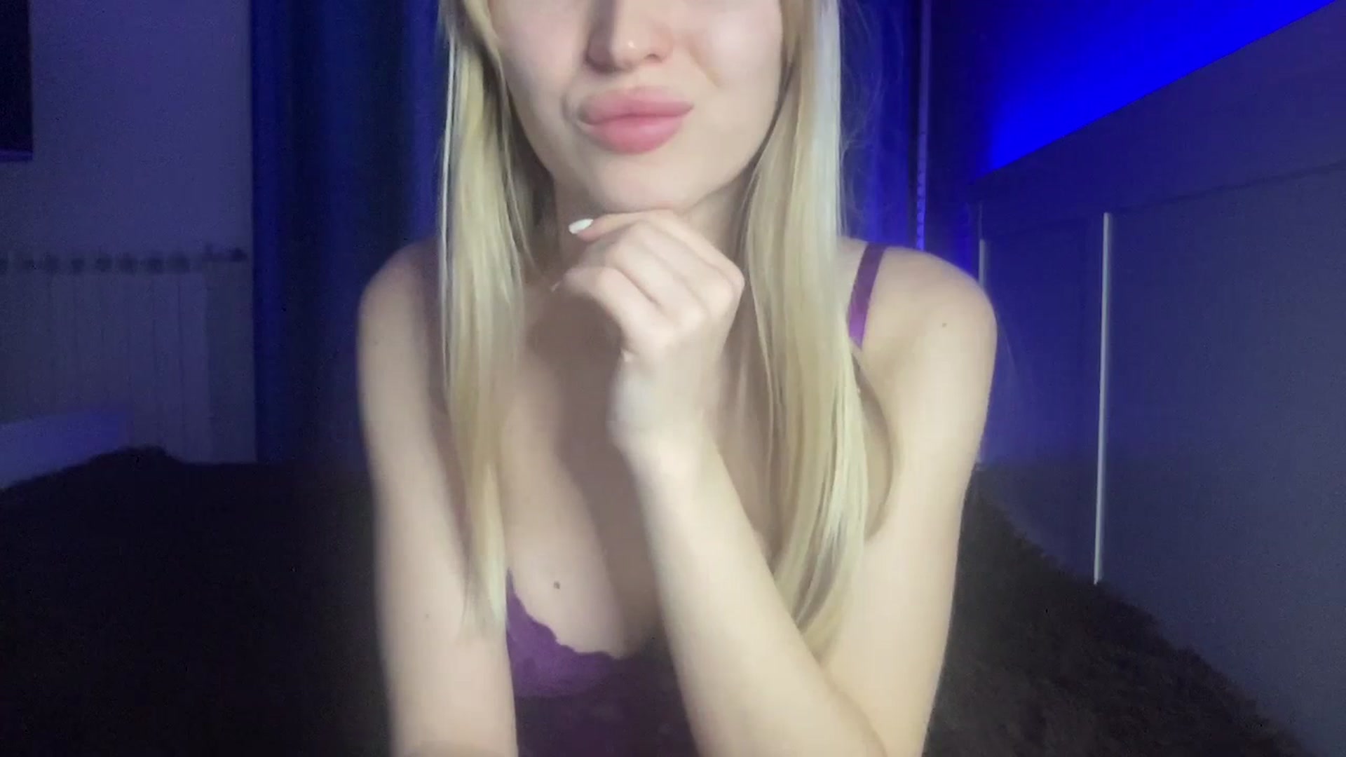 Gallery image thumbnail from Cherry_Miss's myfreecams stream on, 01/25/2024, 19:18 image 13 of 20