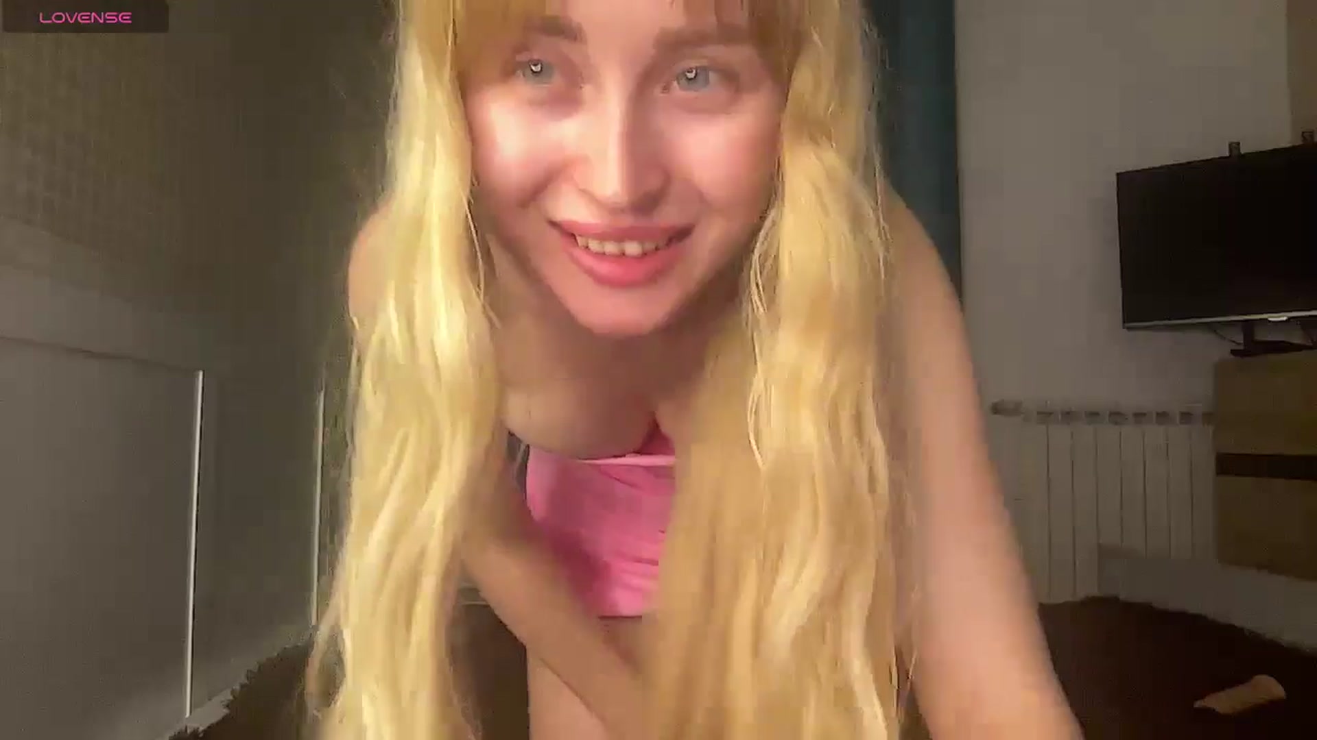 Gallery image thumbnail from Cherry_Miss's myfreecams stream on, 04/22/2024, 21:03 image 5 of 20