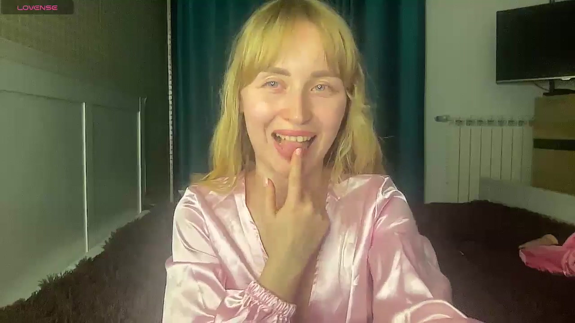 Gallery image thumbnail from Cherry_Miss's myfreecams stream on, 04/22/2024, 21:03 image 8 of 20
