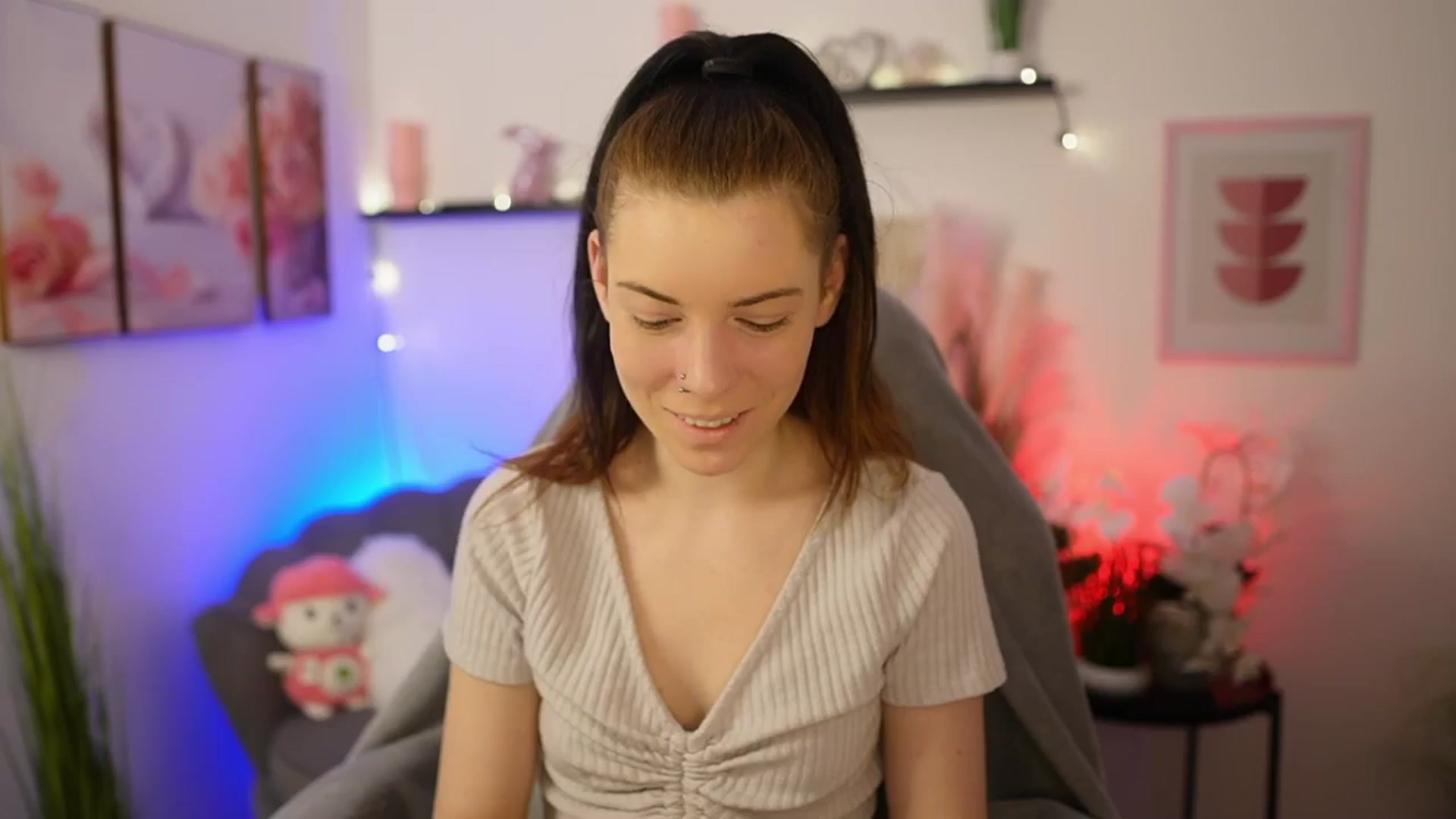Gallery image thumbnail from Cherry_Rain's myfreecams stream on, 02/09/2026, 16:40 image 2 of 20