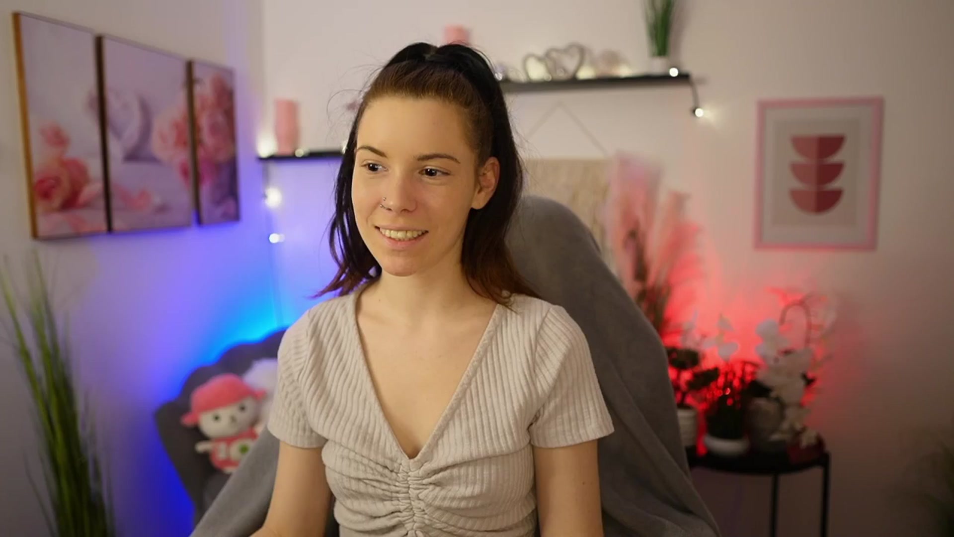 Gallery image thumbnail from Cherry_Rain's myfreecams stream on, 02/09/2026, 18:55 image 14 of 20