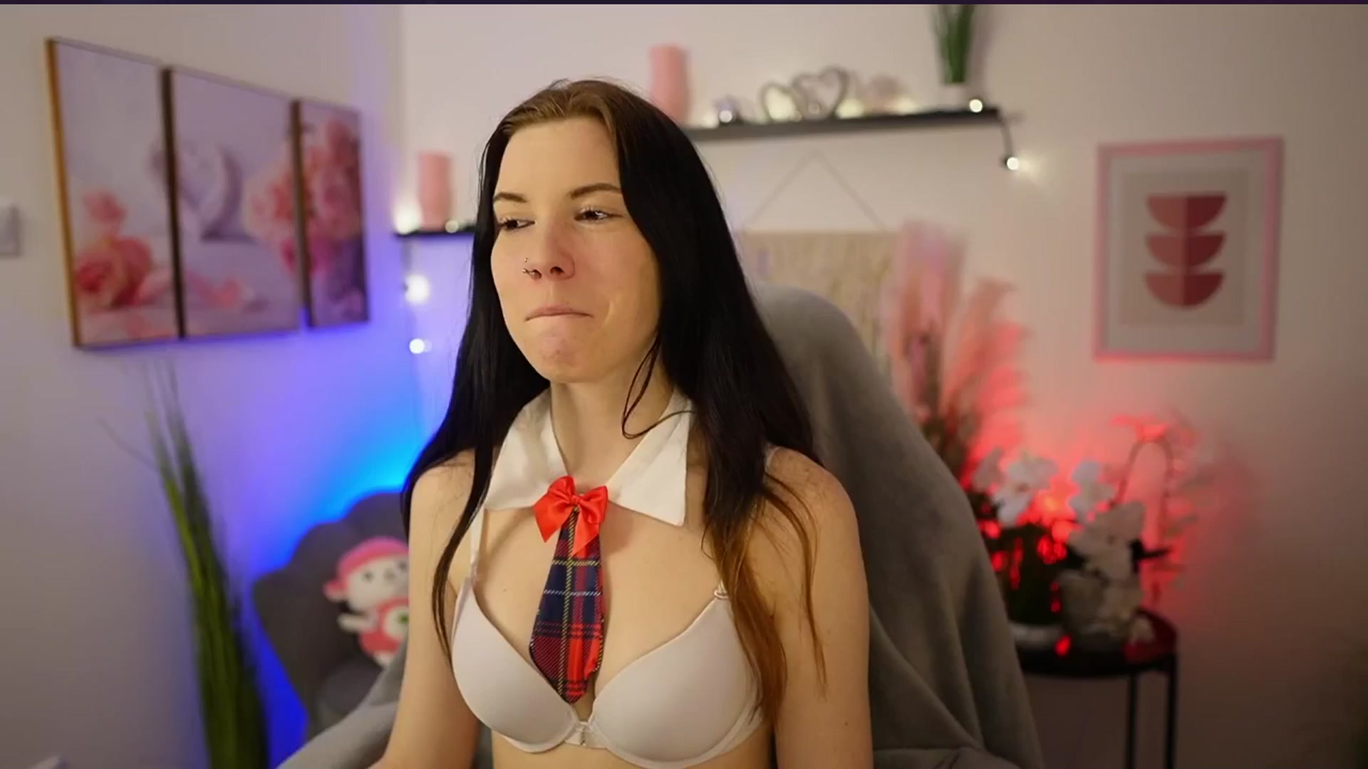 Gallery image thumbnail from Cherry_Rain's myfreecams stream on, 02/18/2026, 18:57 image 14 of 20