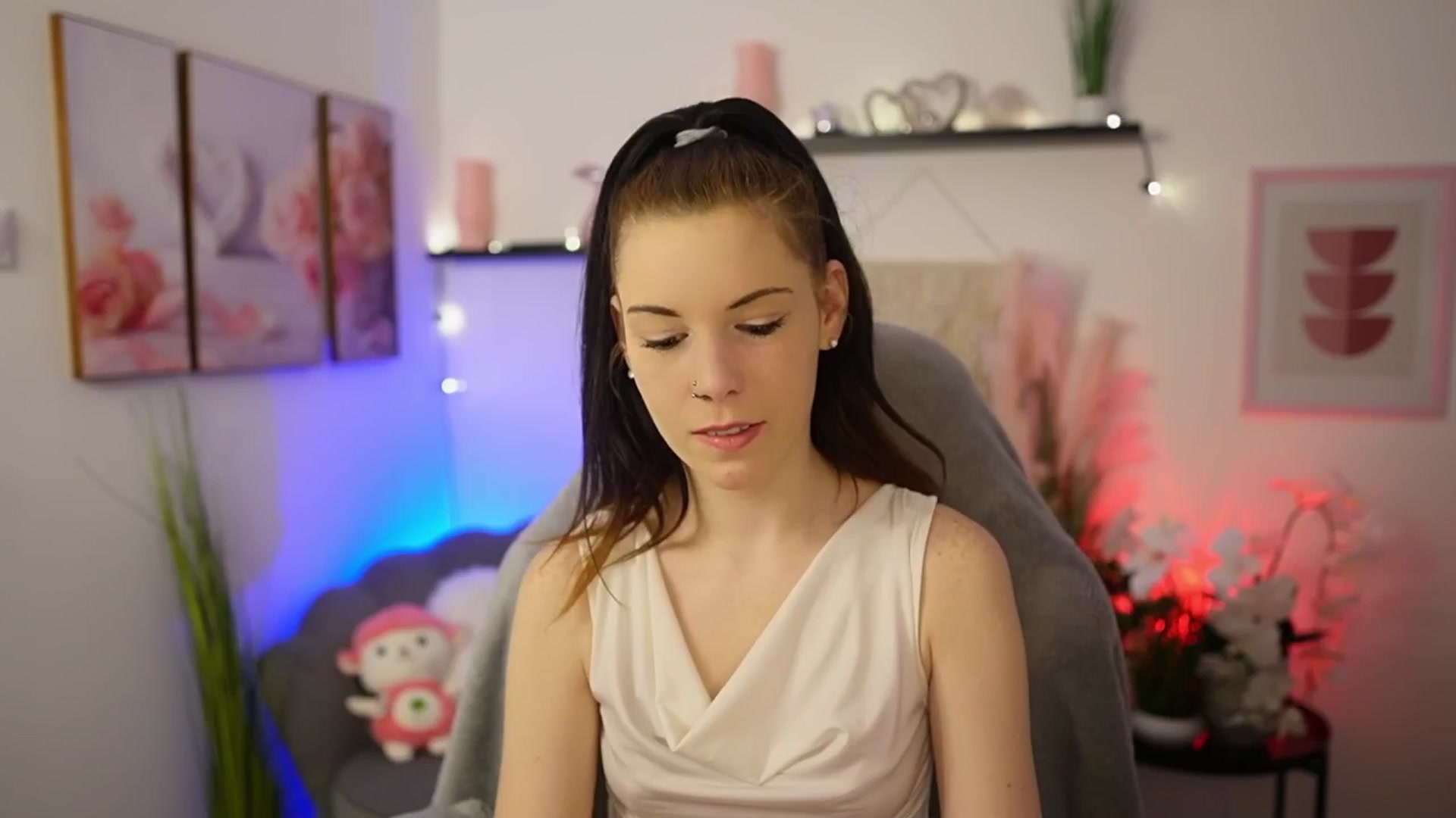 Gallery image thumbnail from Cherry_Rain's myfreecams stream on, 02/21/2026, 14:43 image 2 of 20