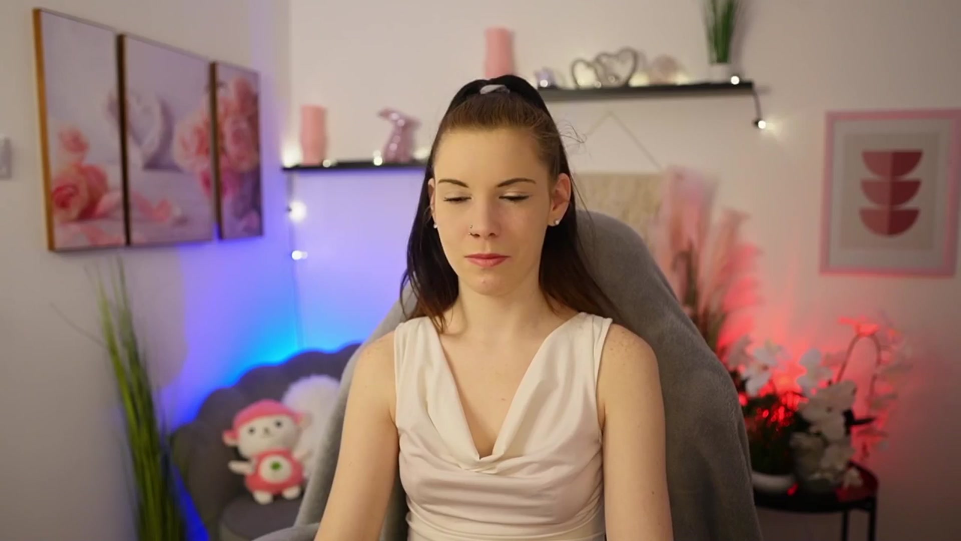 Gallery image thumbnail from Cherry_Rain's myfreecams stream on, 02/21/2026, 14:43 image 15 of 20