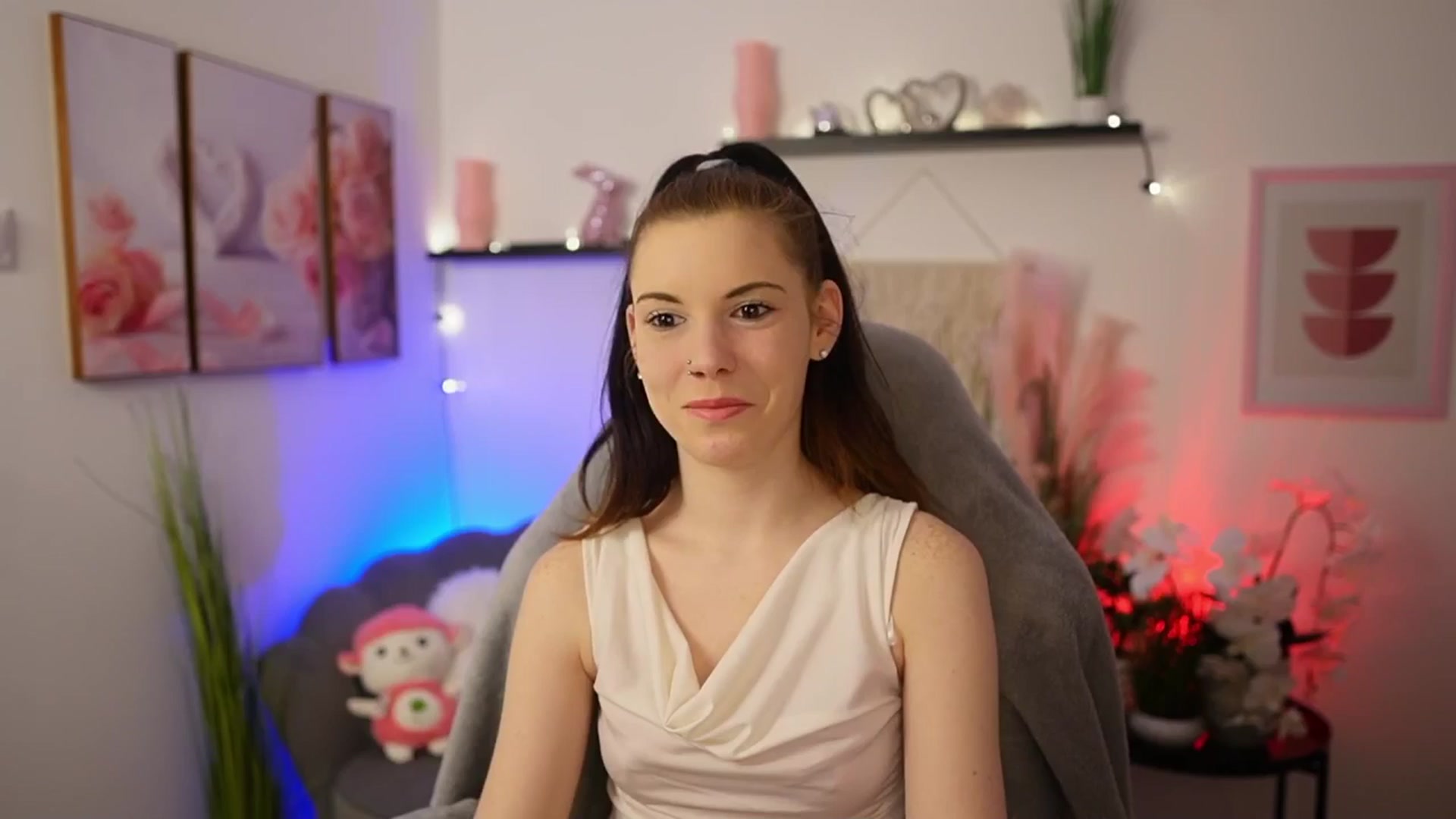 Gallery image thumbnail from Cherry_Rain's myfreecams stream on, 02/21/2026, 16:46 image 1 of 20