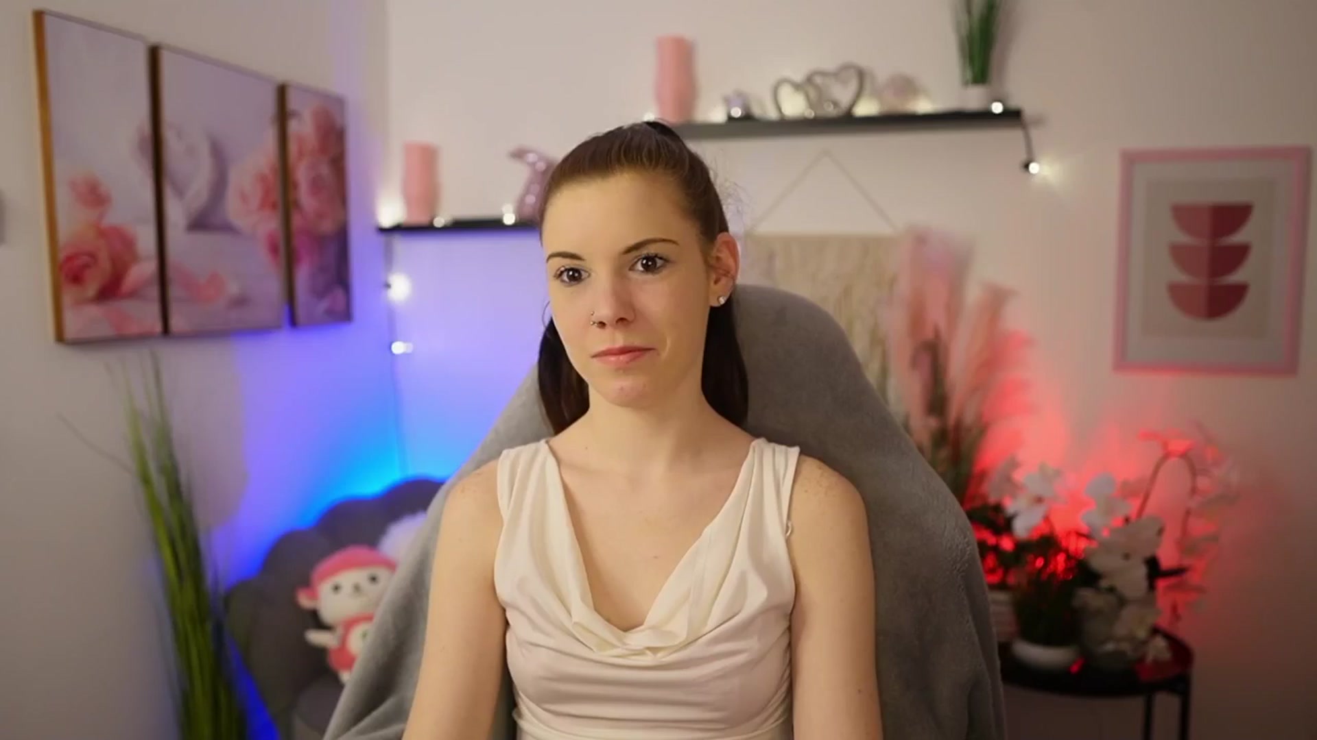 Gallery image thumbnail from Cherry_Rain's myfreecams stream on, 02/21/2026, 18:13 image 13 of 20