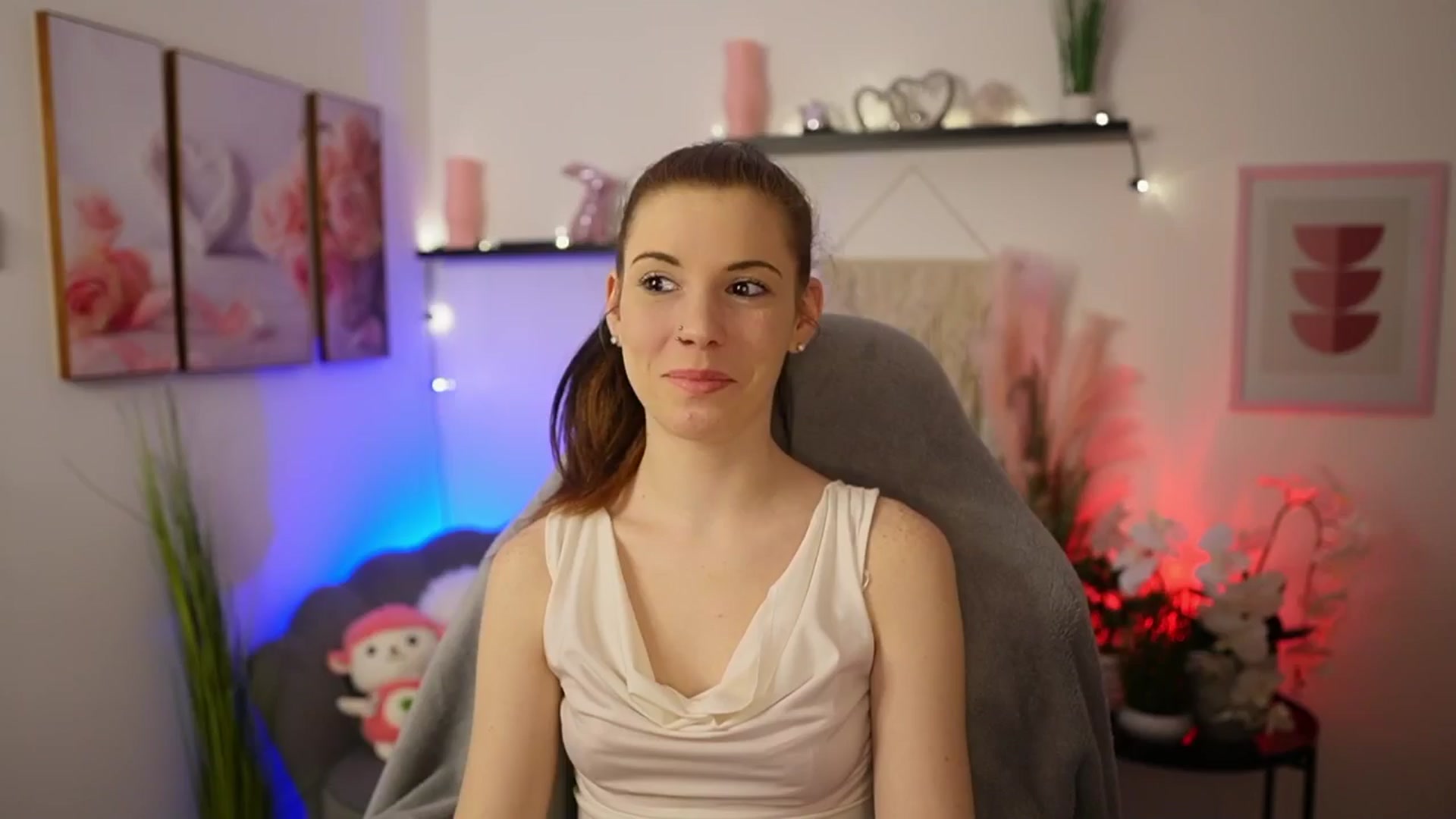 Gallery image thumbnail from Cherry_Rain's myfreecams stream on, 02/21/2026, 18:13 image 12 of 20