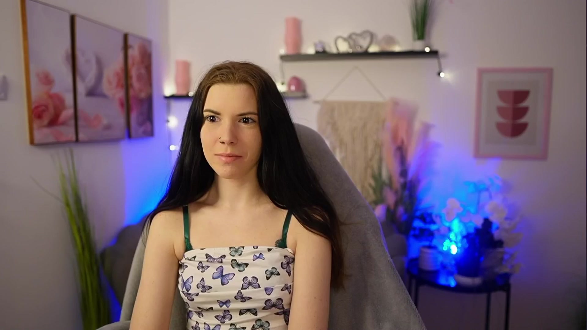 Gallery image thumbnail from Cherry_Rain's myfreecams stream on, 02/25/2026, 17:03 image 20 of 20