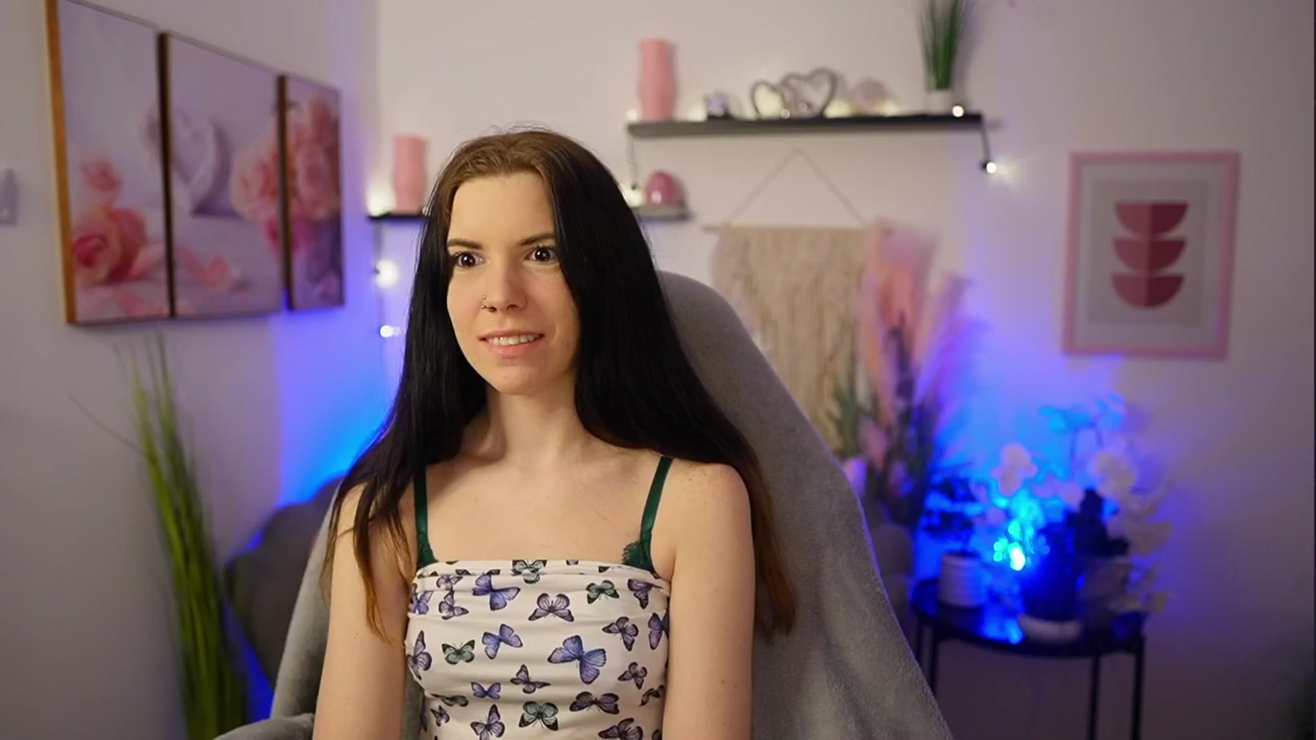 Gallery image thumbnail from Cherry_Rain's myfreecams stream on, 02/25/2026, 18:55 image 1 of 20